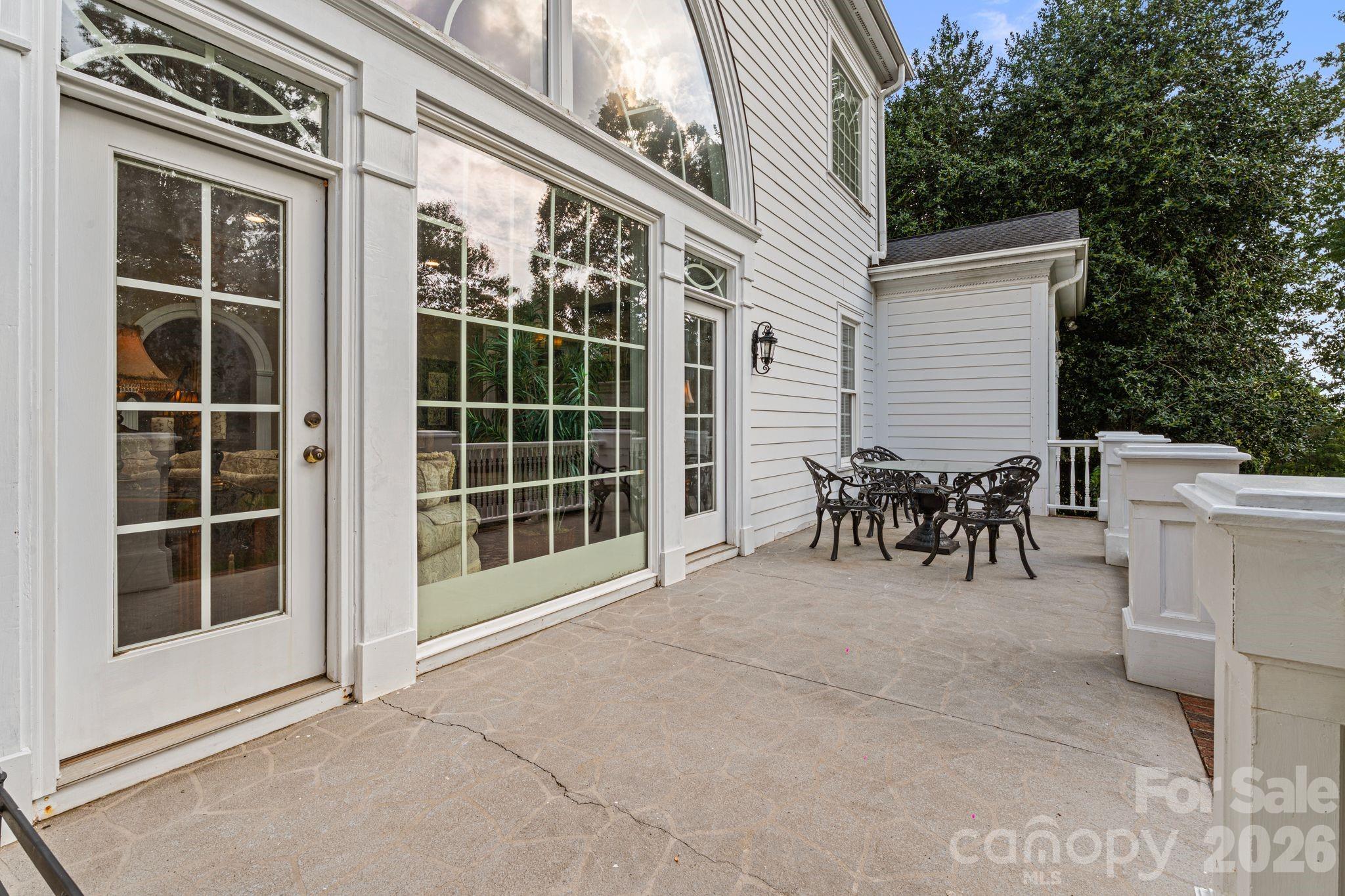 main property photo 31