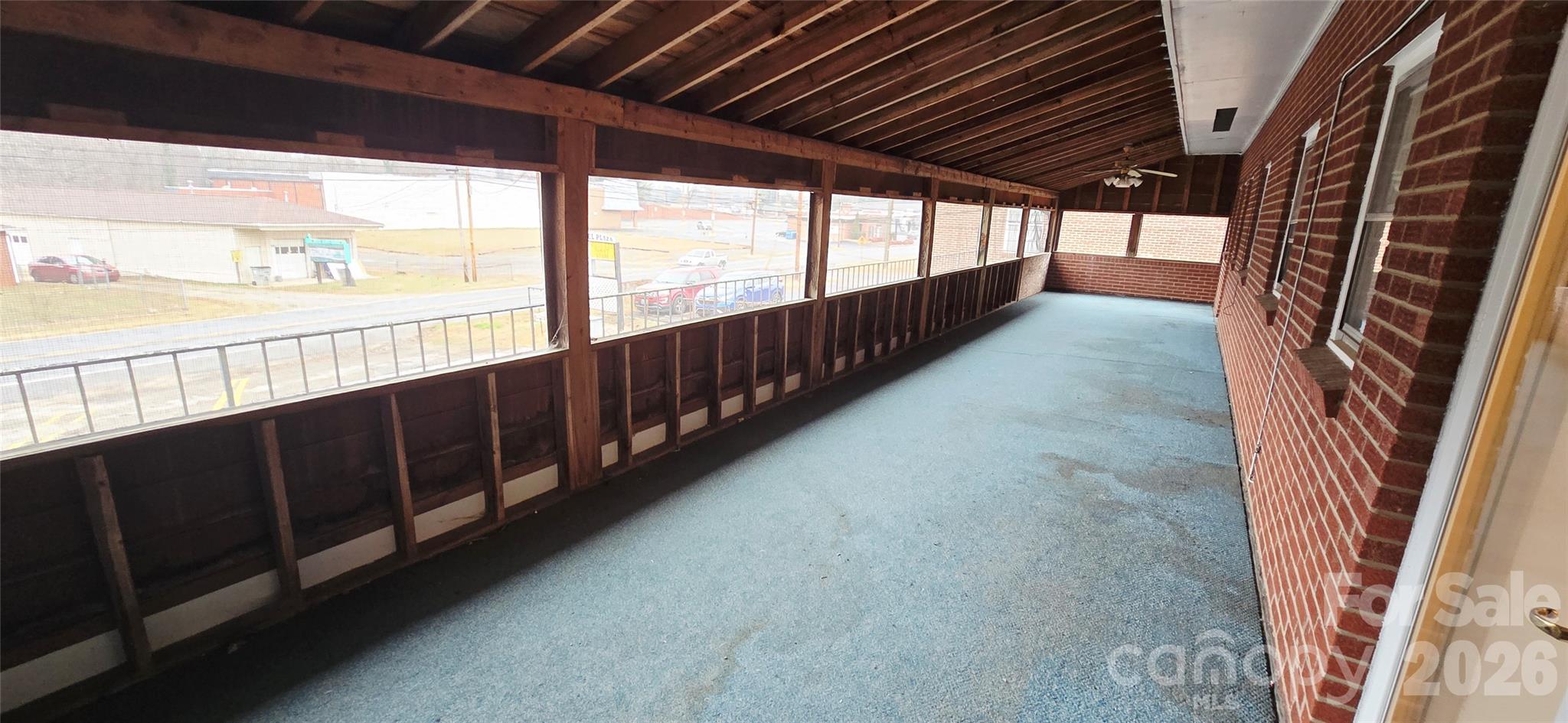 main property photo 32