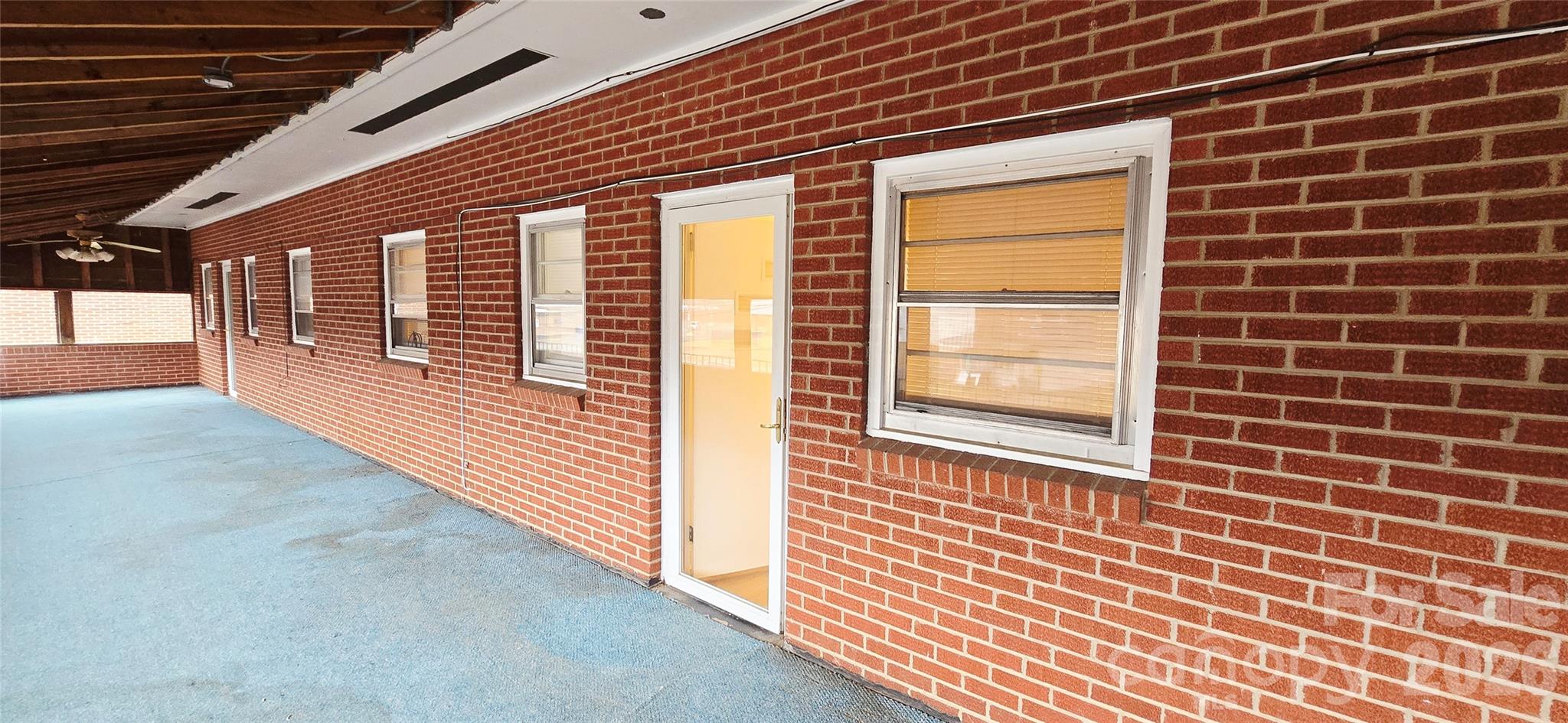 main property photo 33