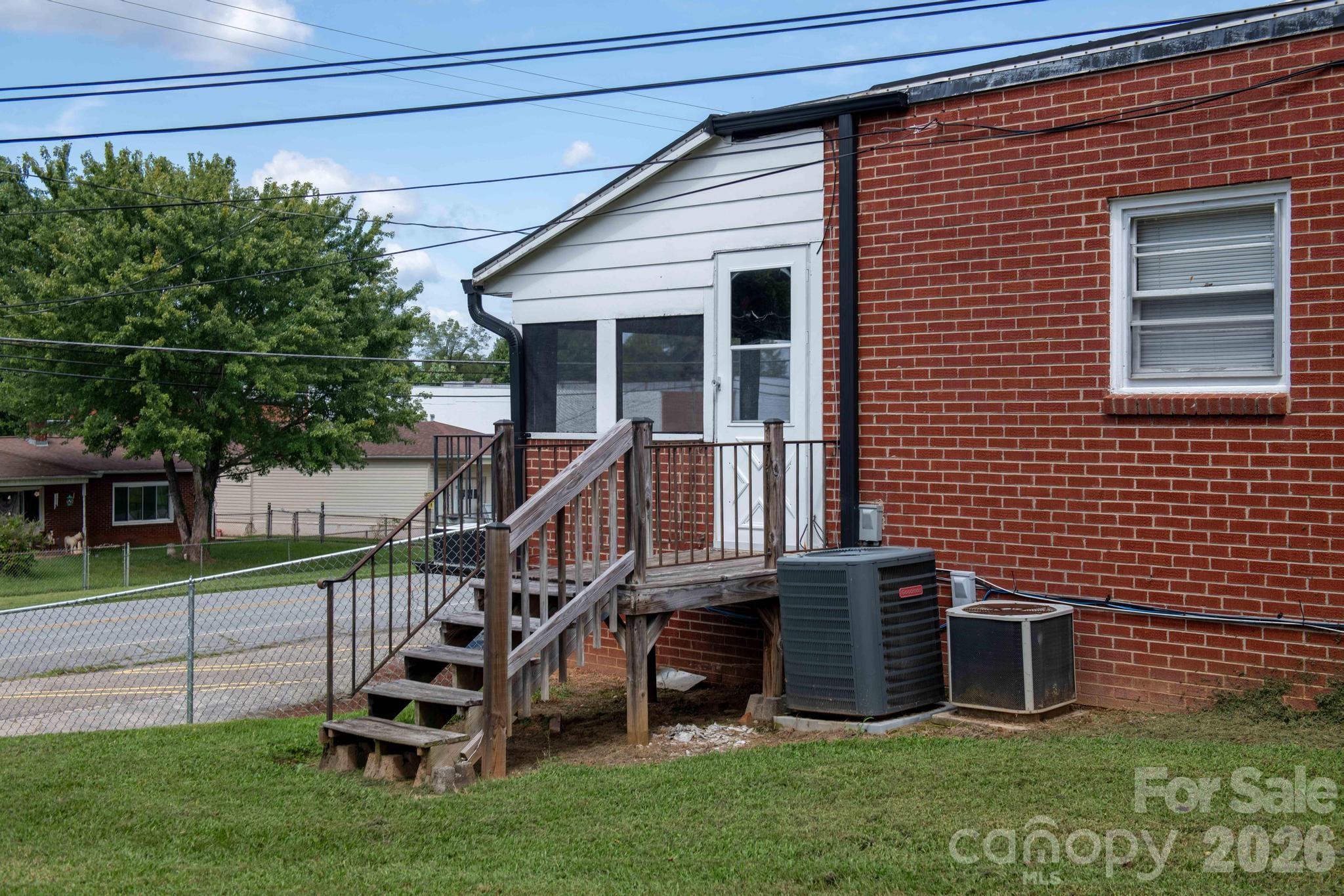main property photo 7