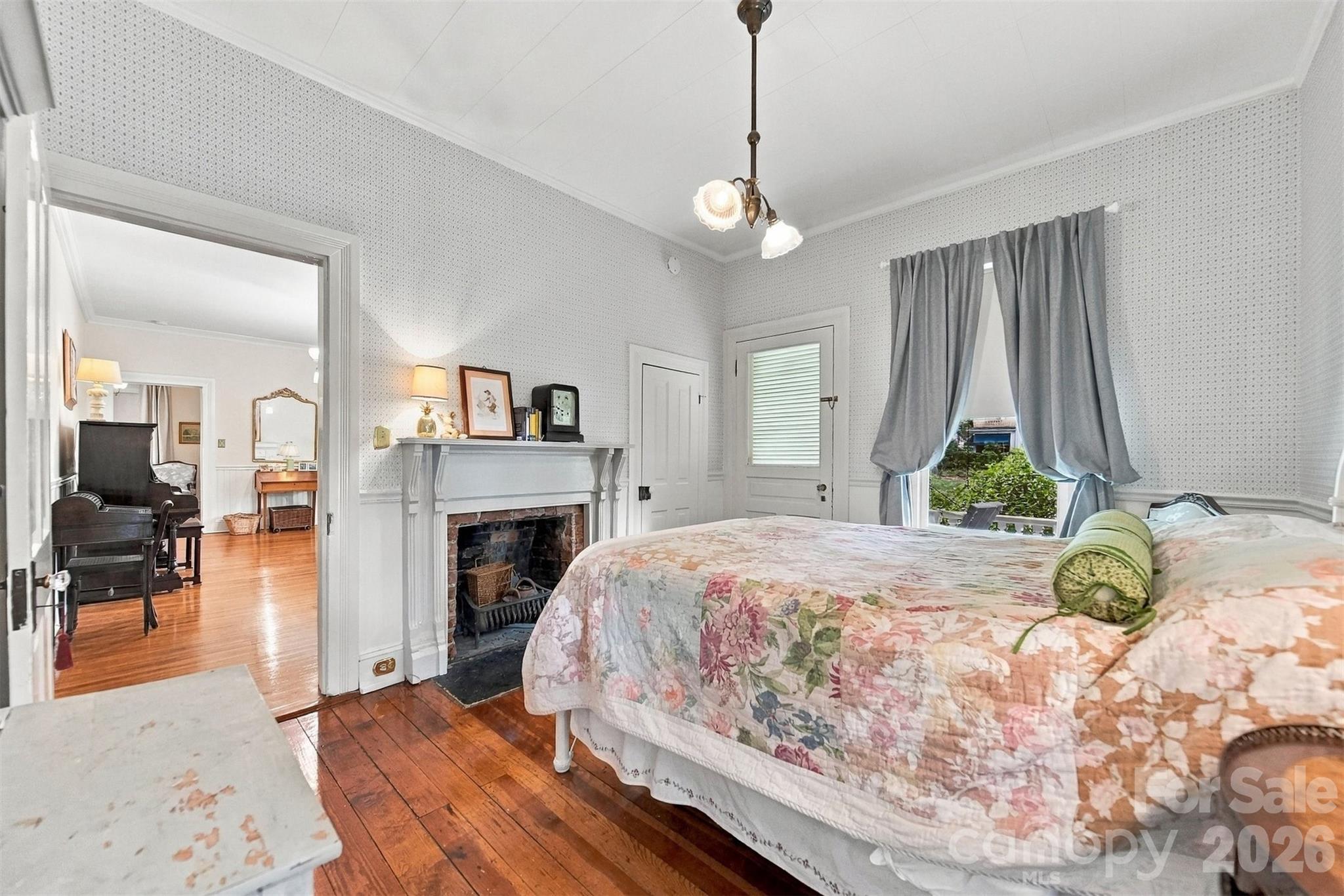 main property photo 25