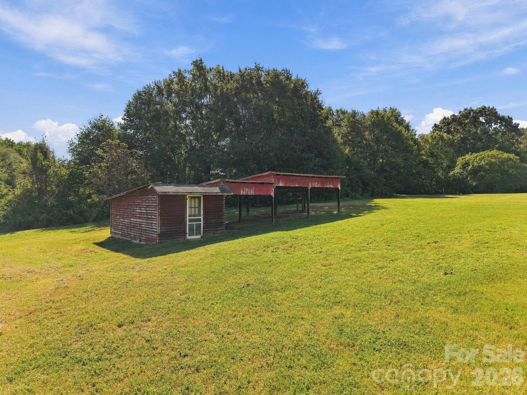 main property photo 33