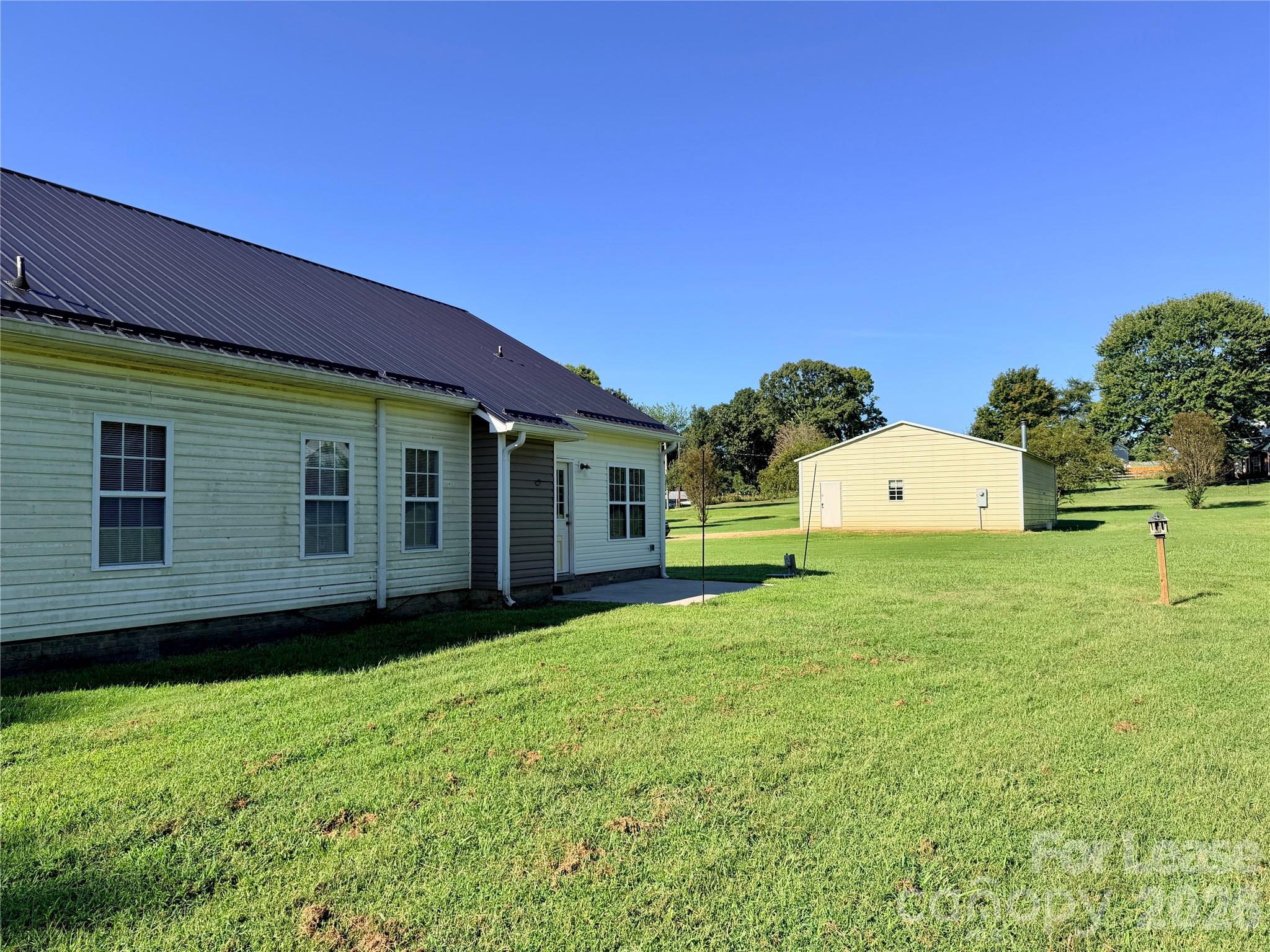 main property photo 38
