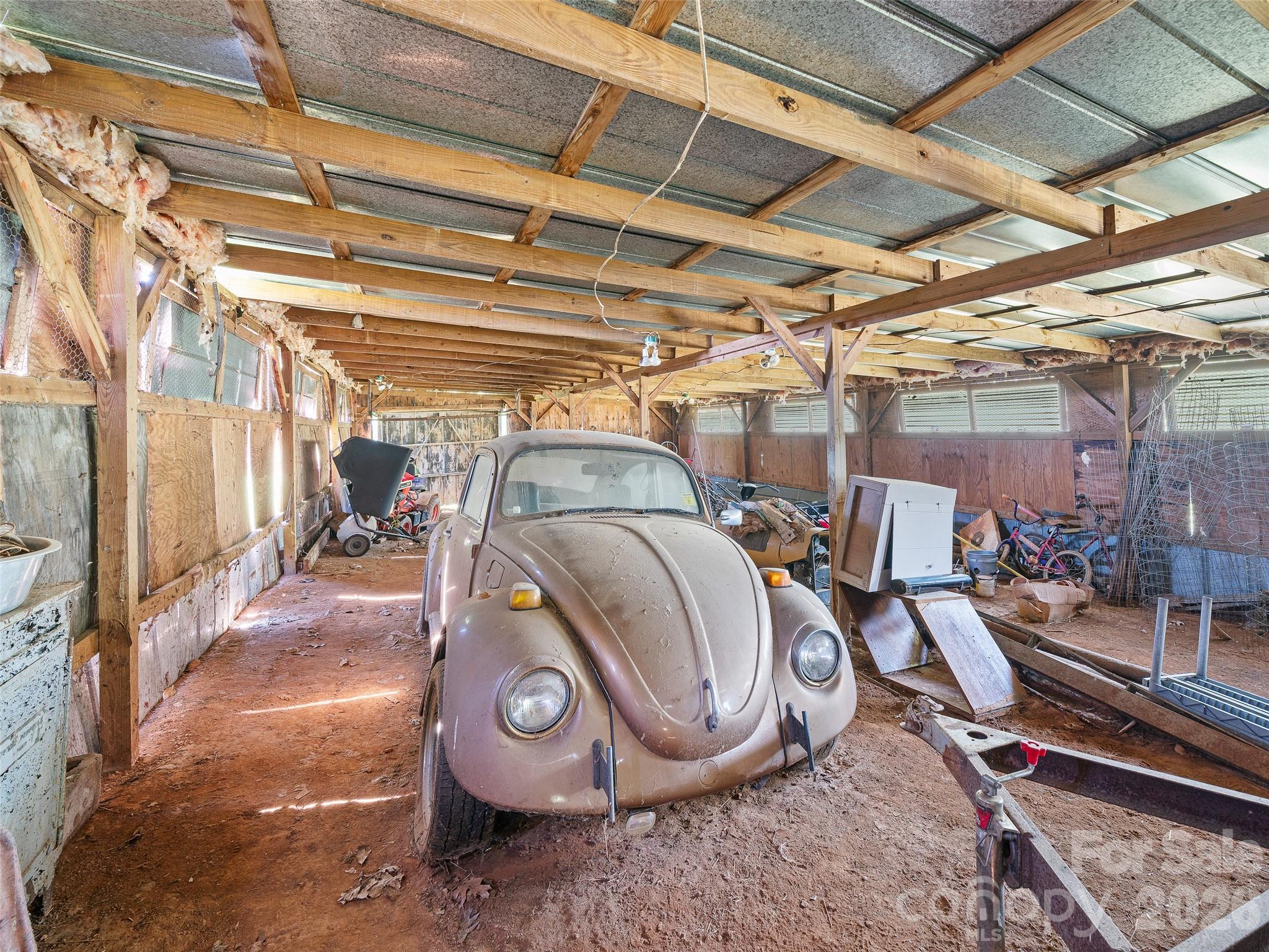 main property photo 11