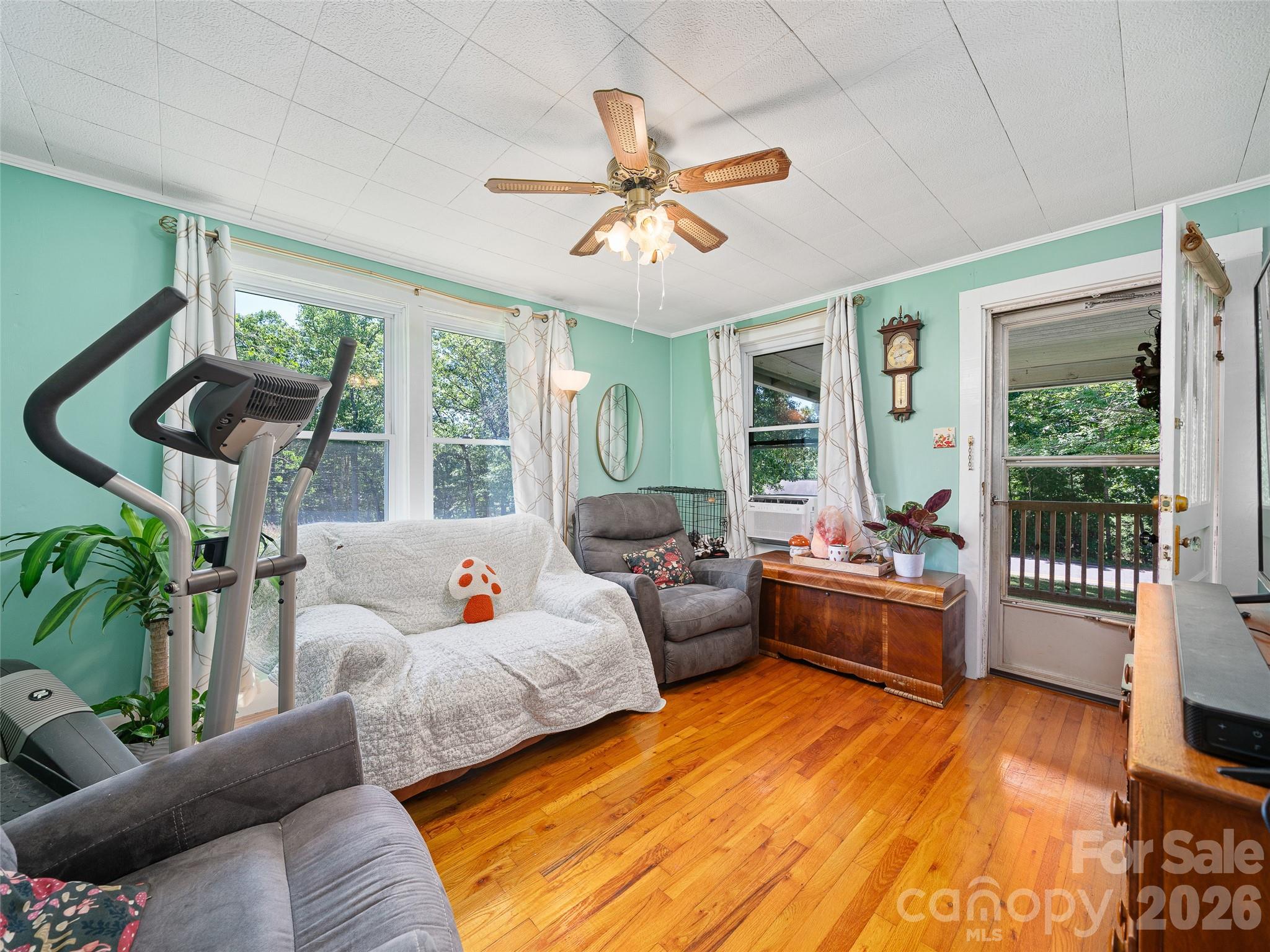 main property photo 37