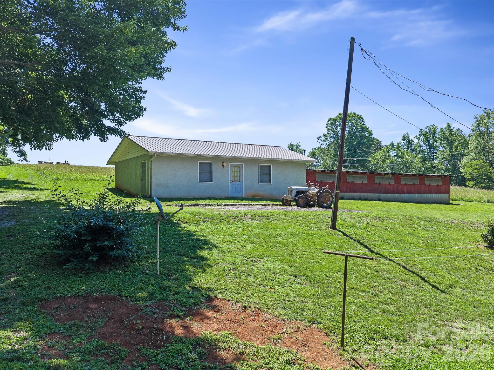 main property photo 7