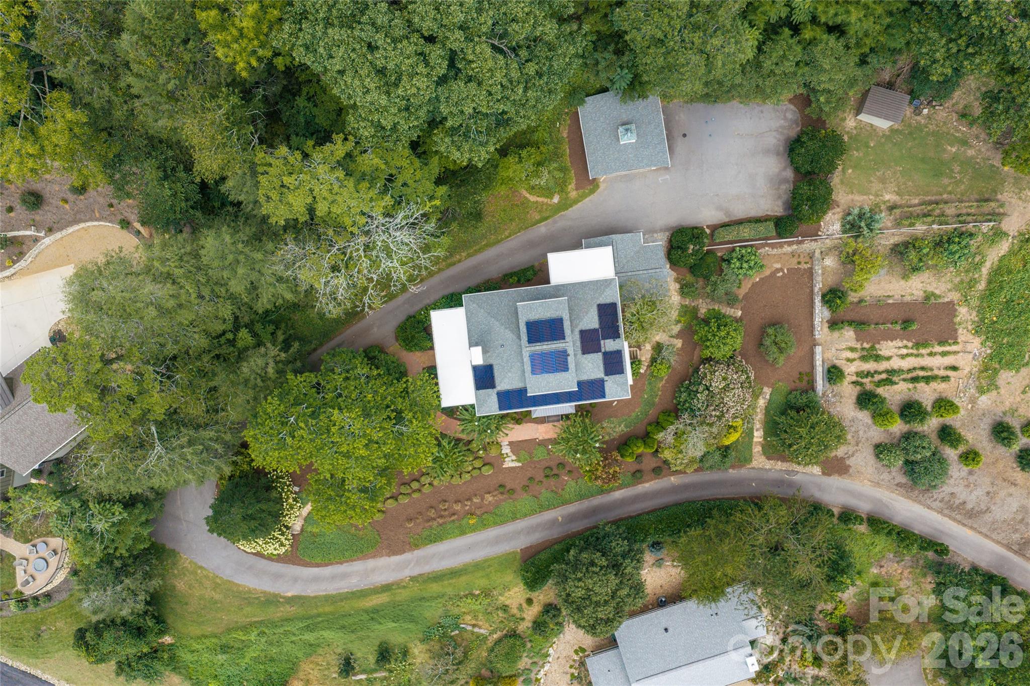 main property photo 9