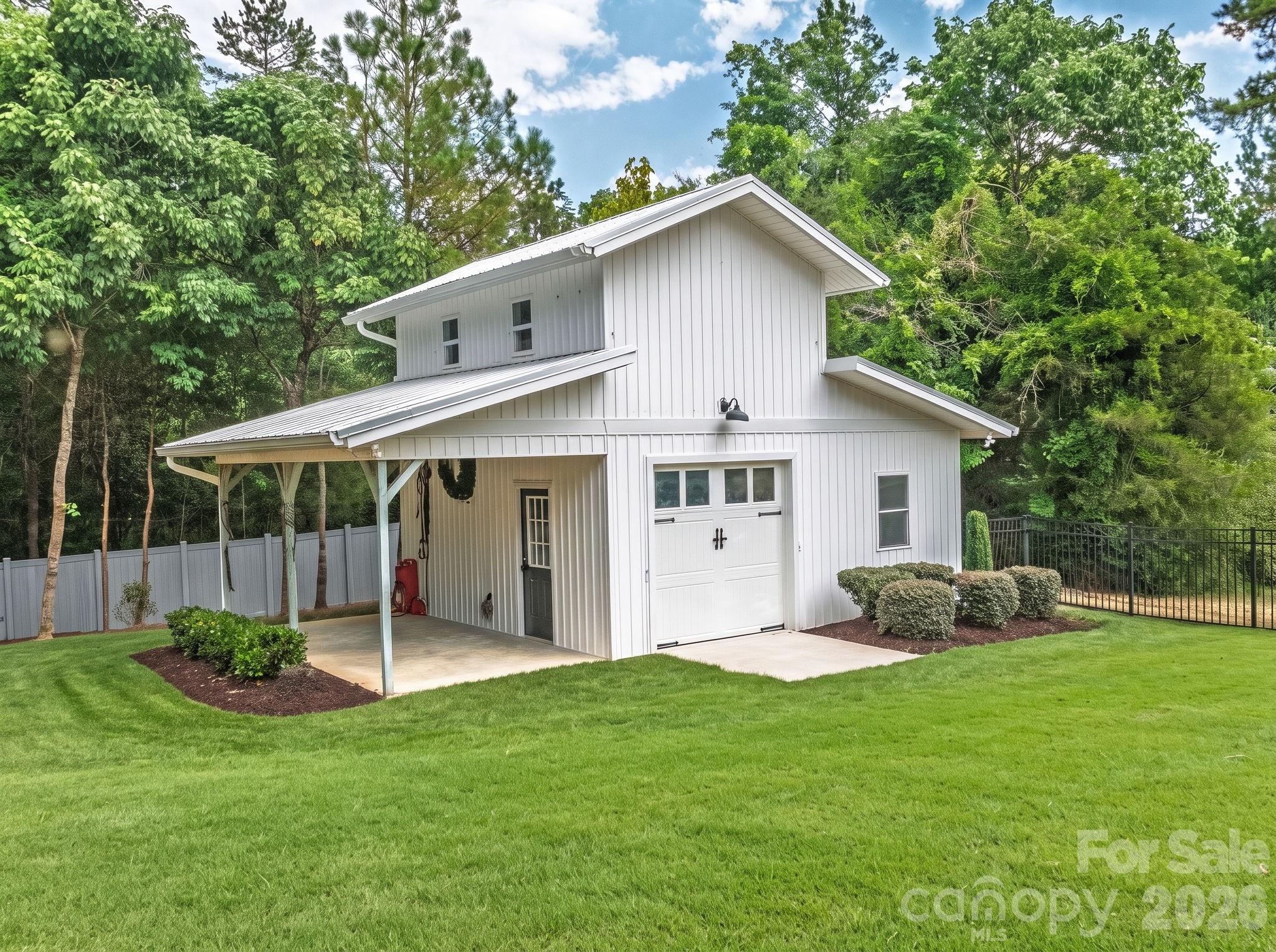 main property photo 35
