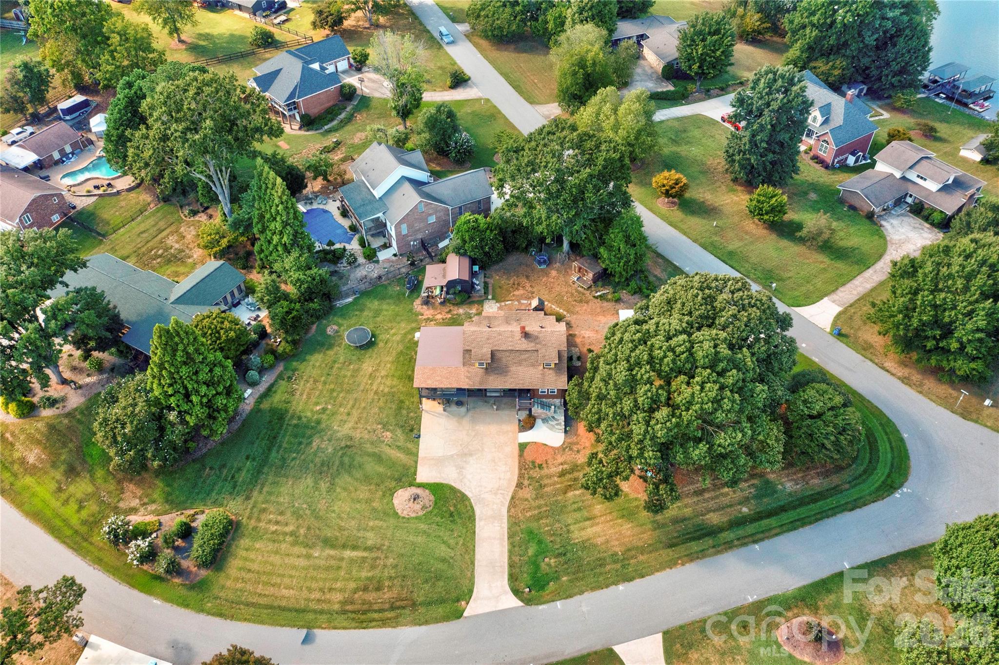 main property photo 38