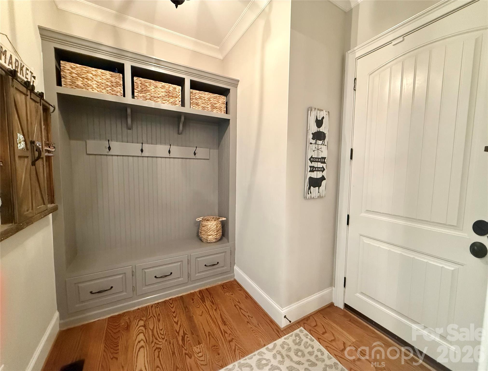 main property photo 34