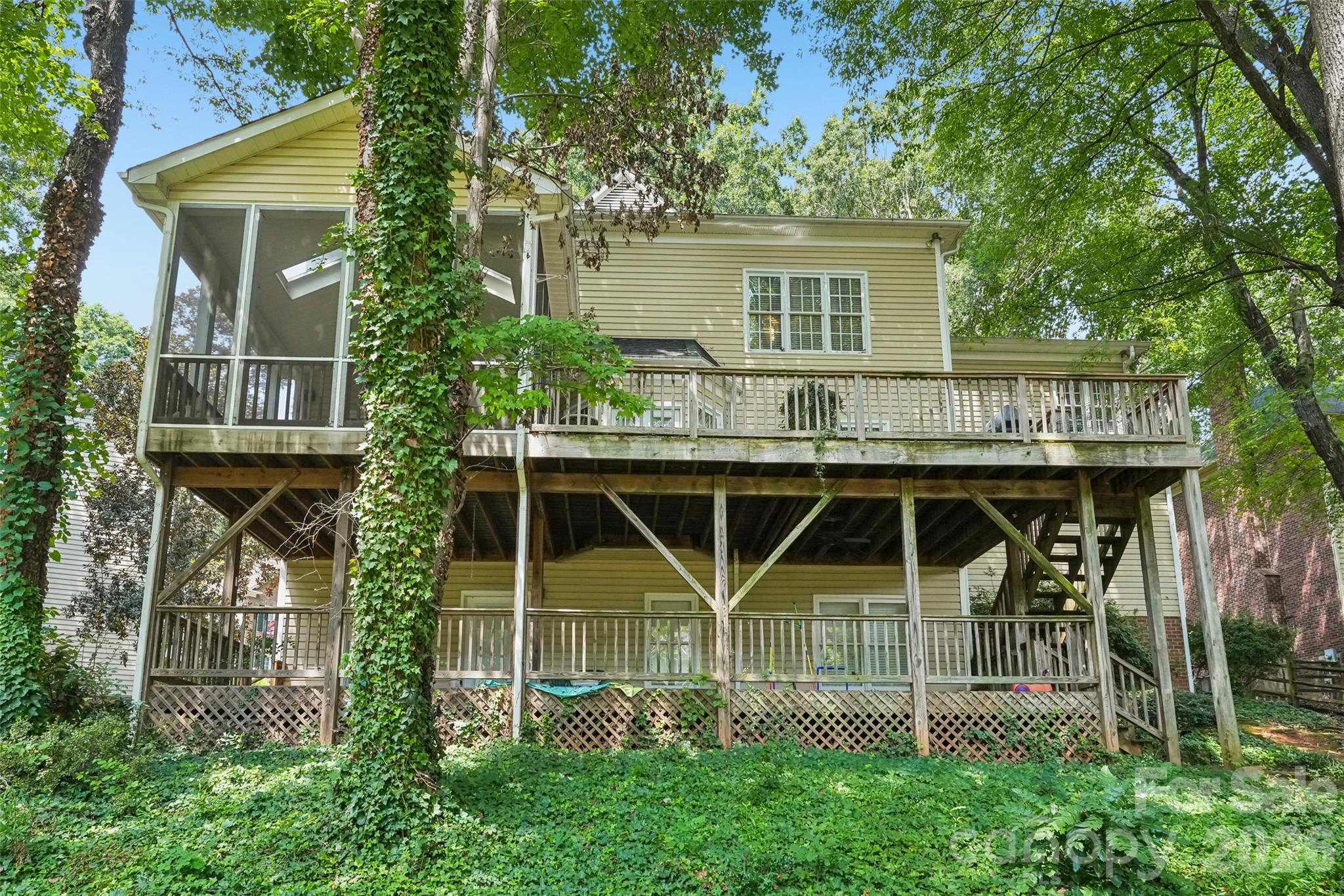 main property photo 38