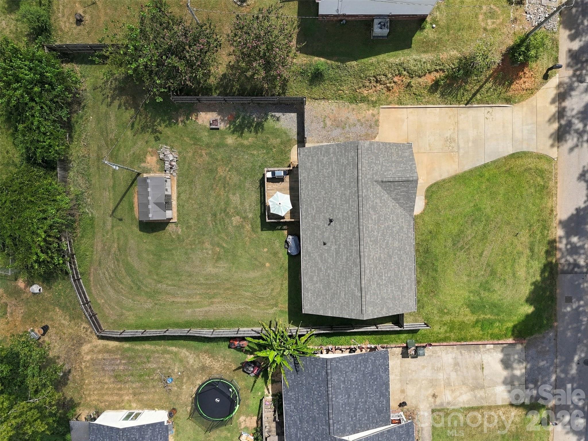main property photo 38