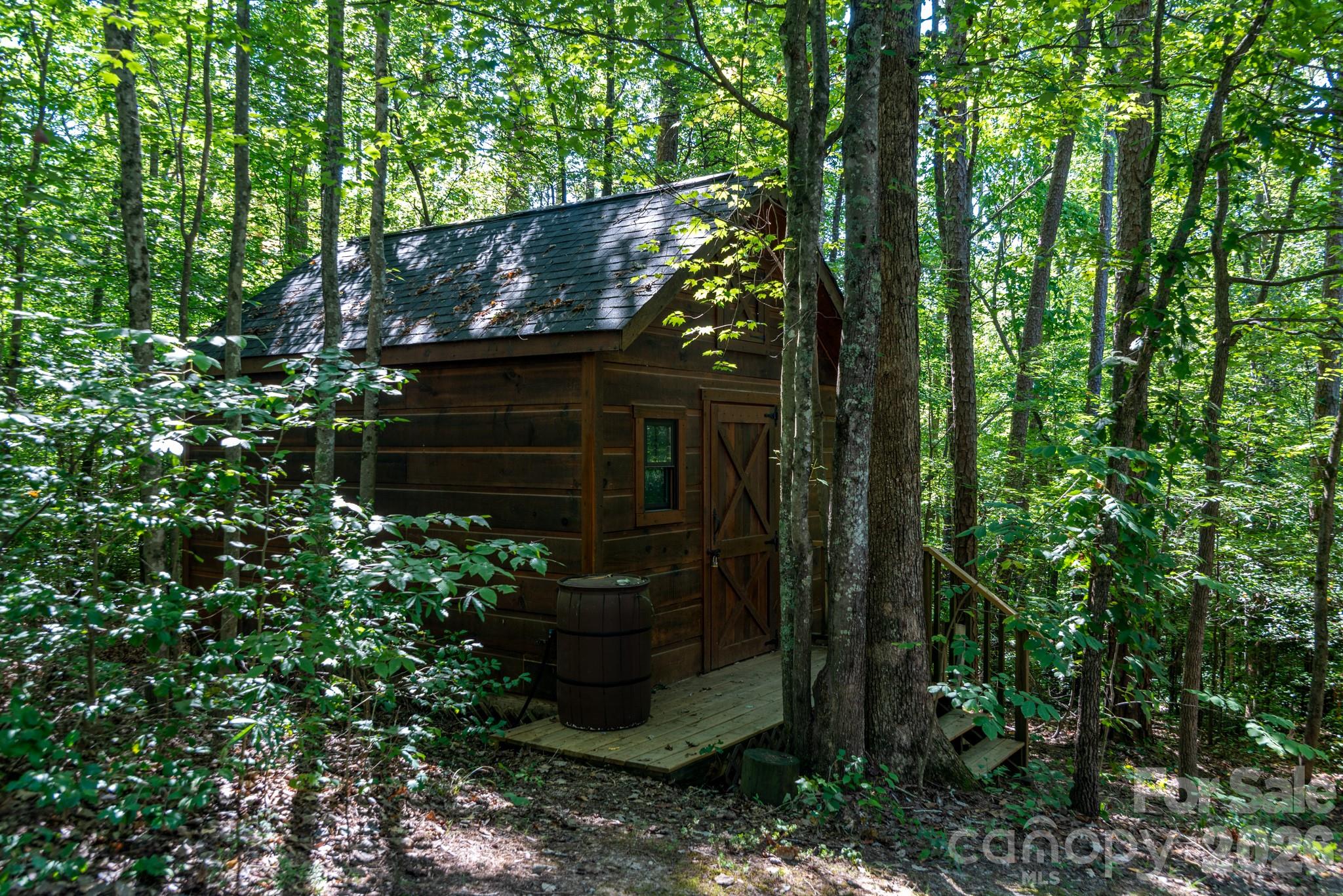 main property photo 22