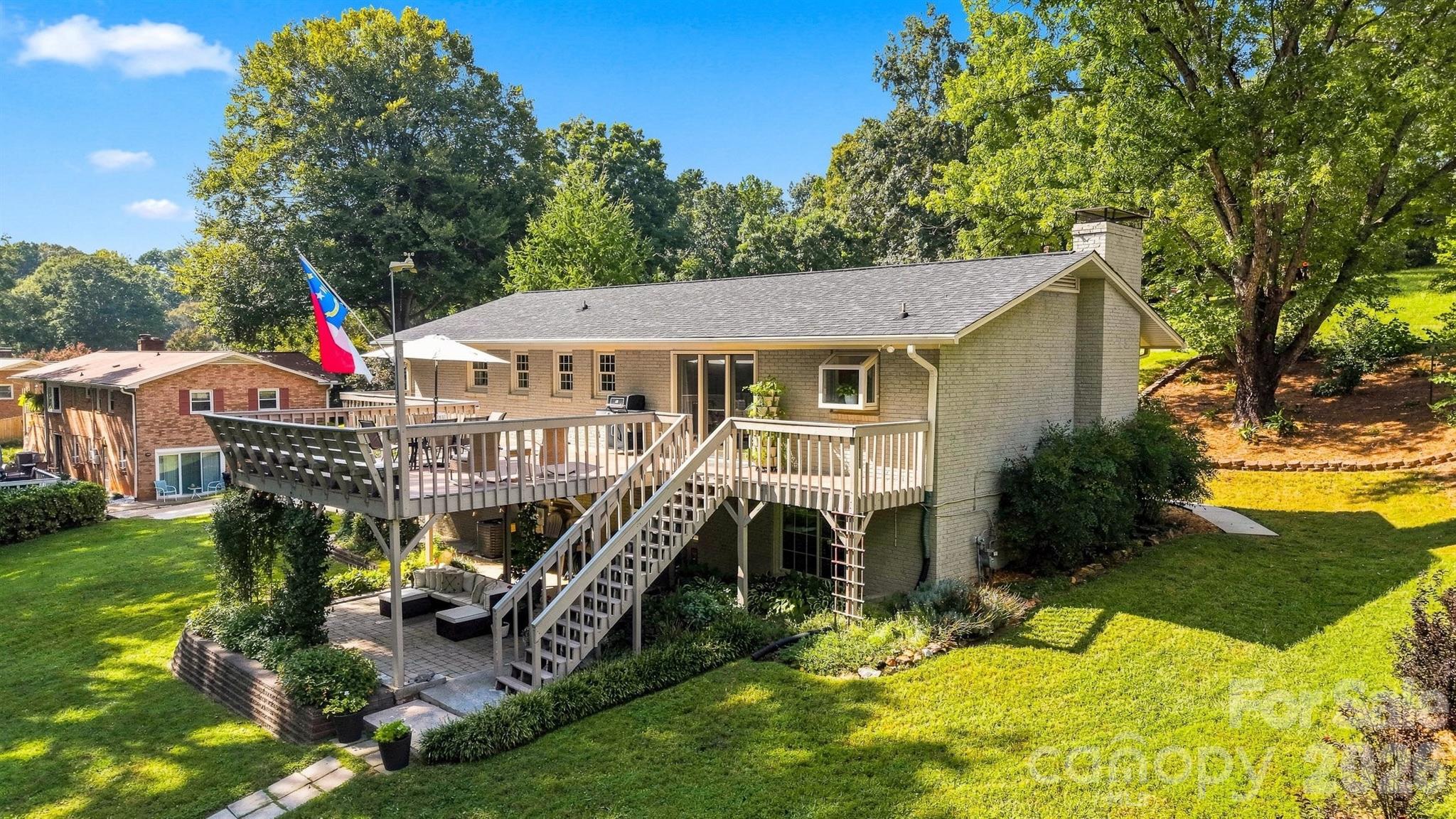 main property photo 43