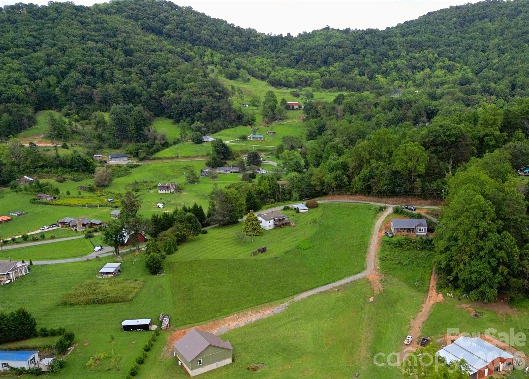 main property photo 13