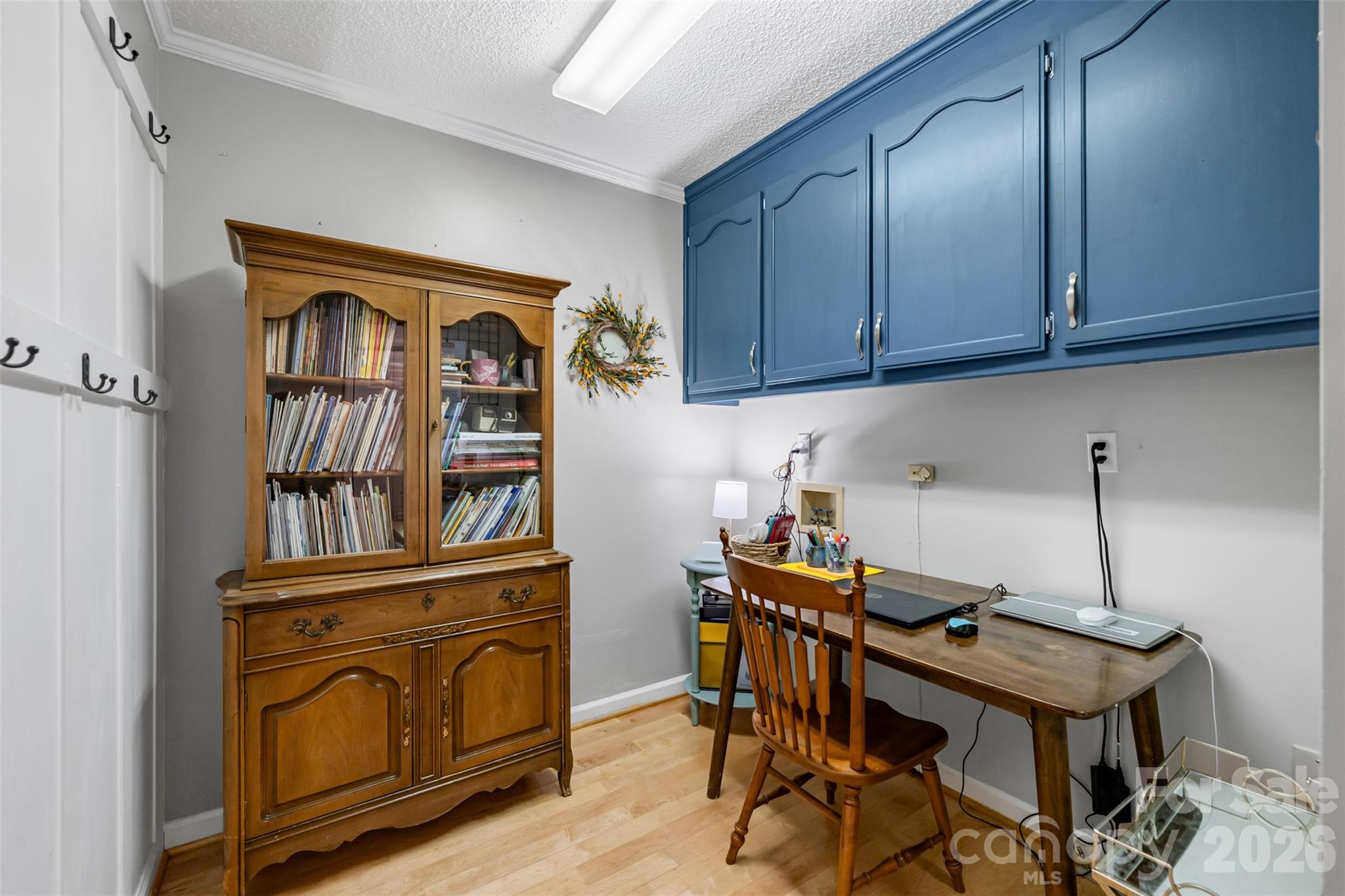 main property photo 16