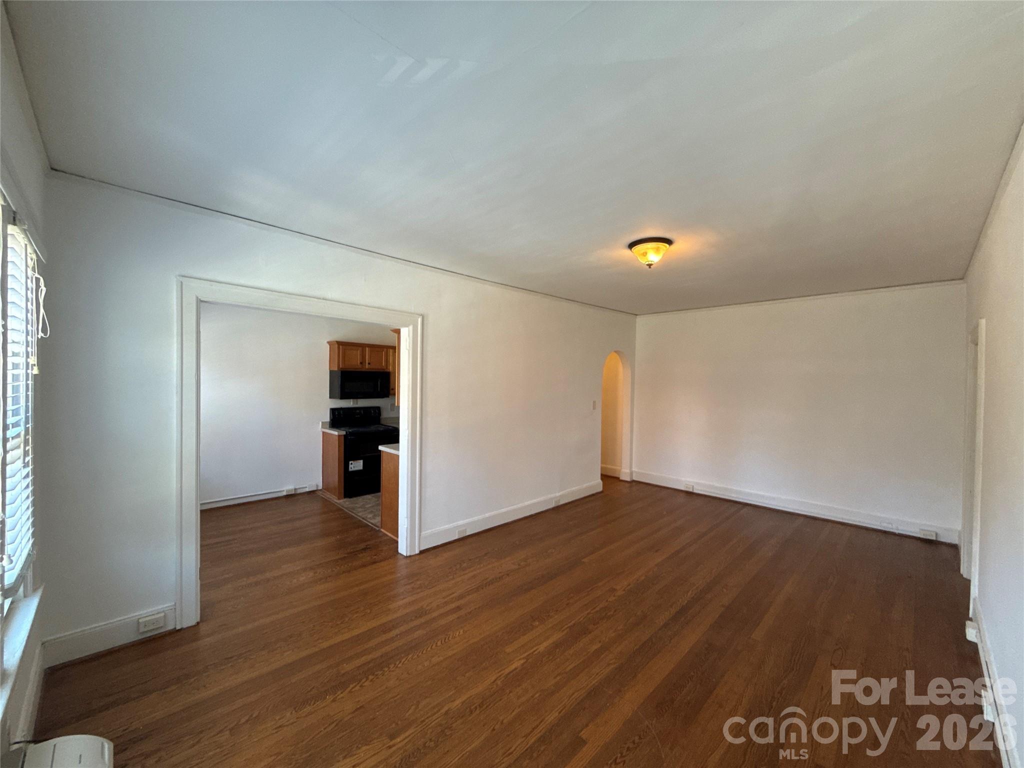property viewer photo 2