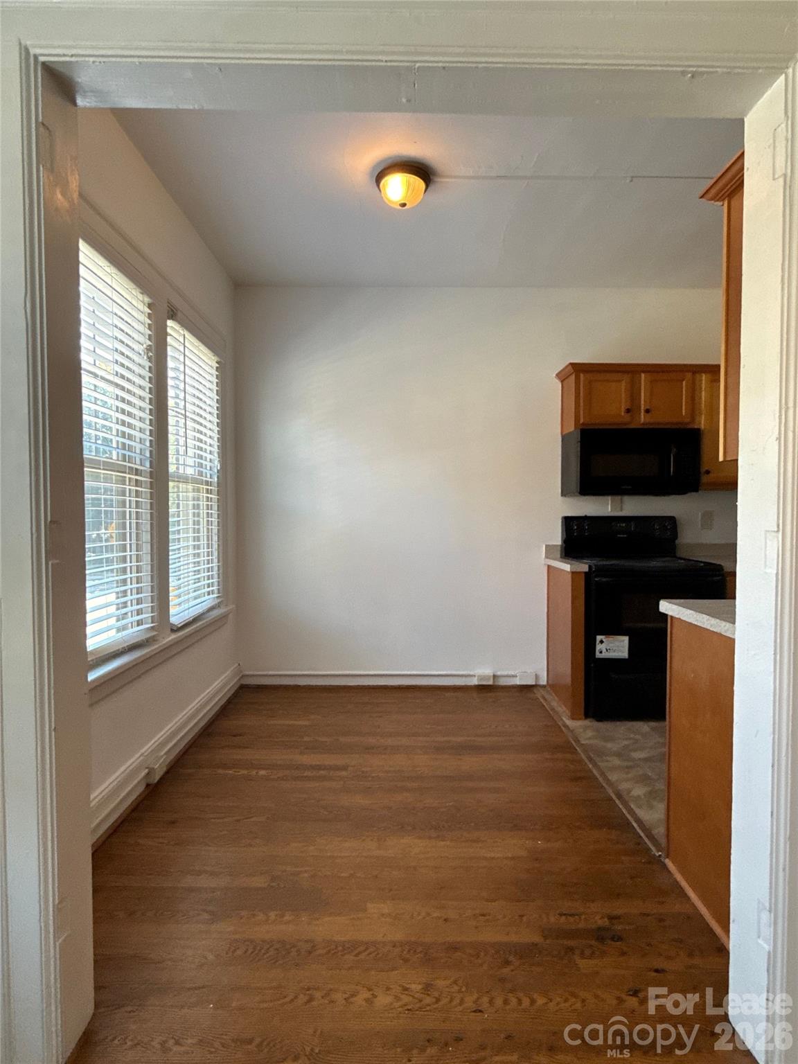 property viewer photo 3
