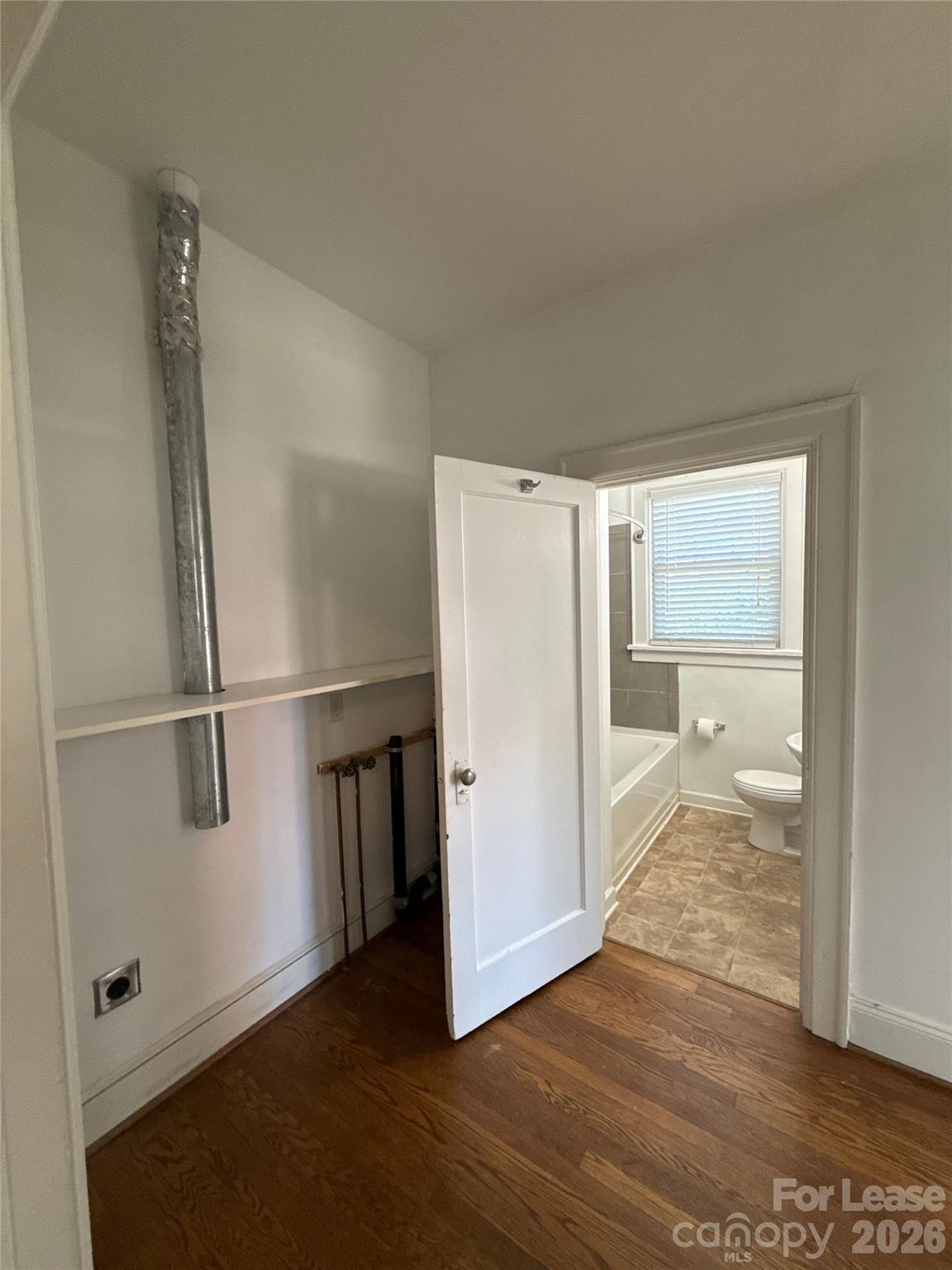 property viewer photo 9