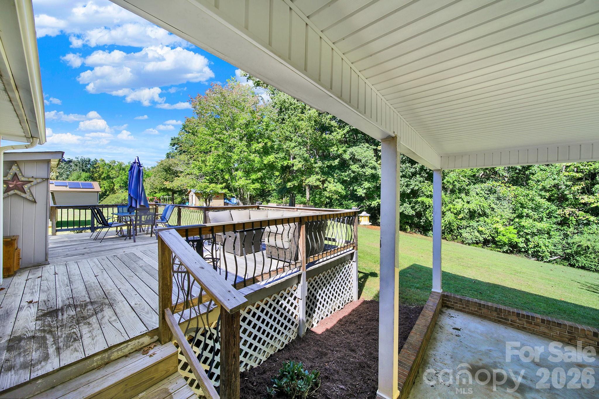 main property photo 27