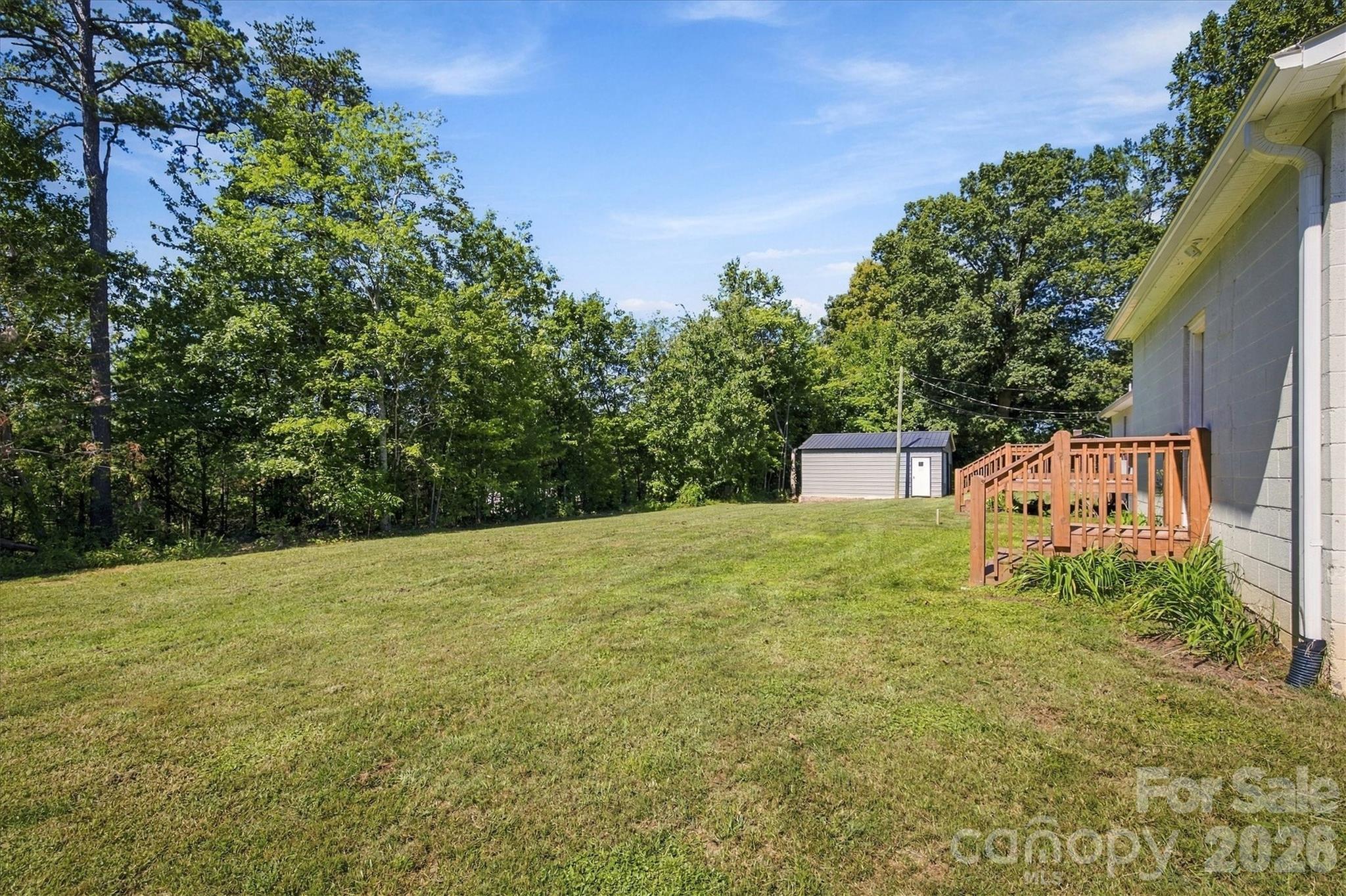 main property photo 27