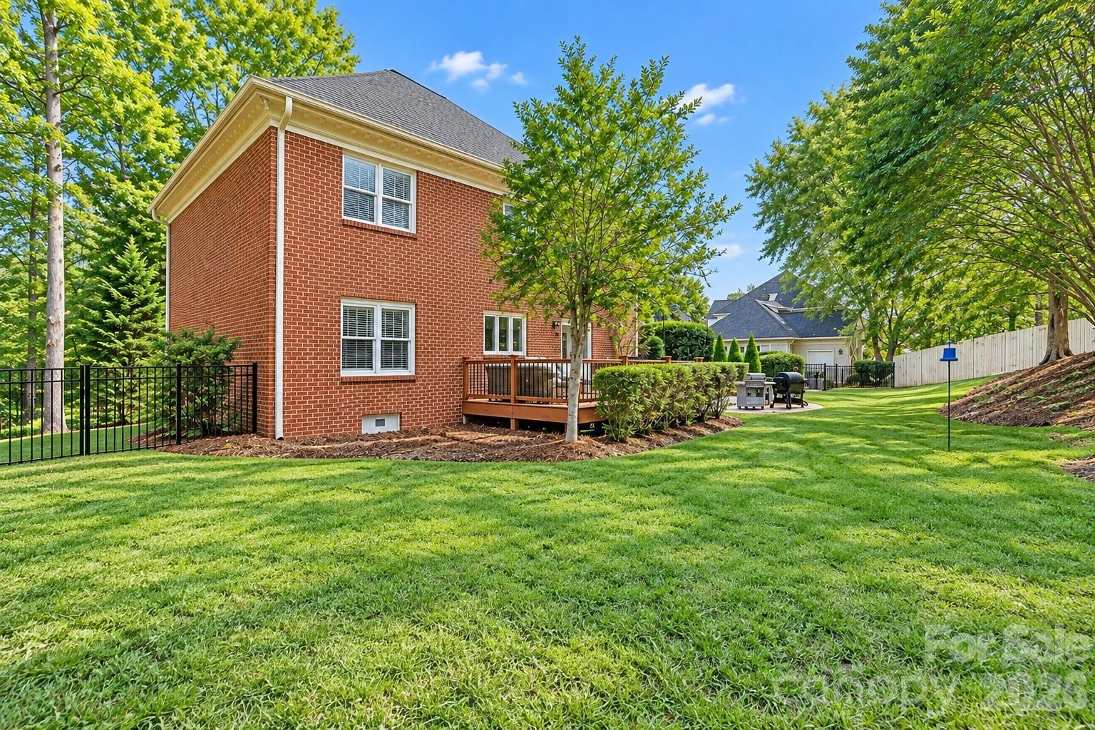 main property photo 39