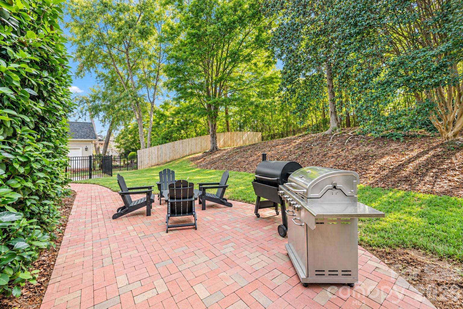 main property photo 42