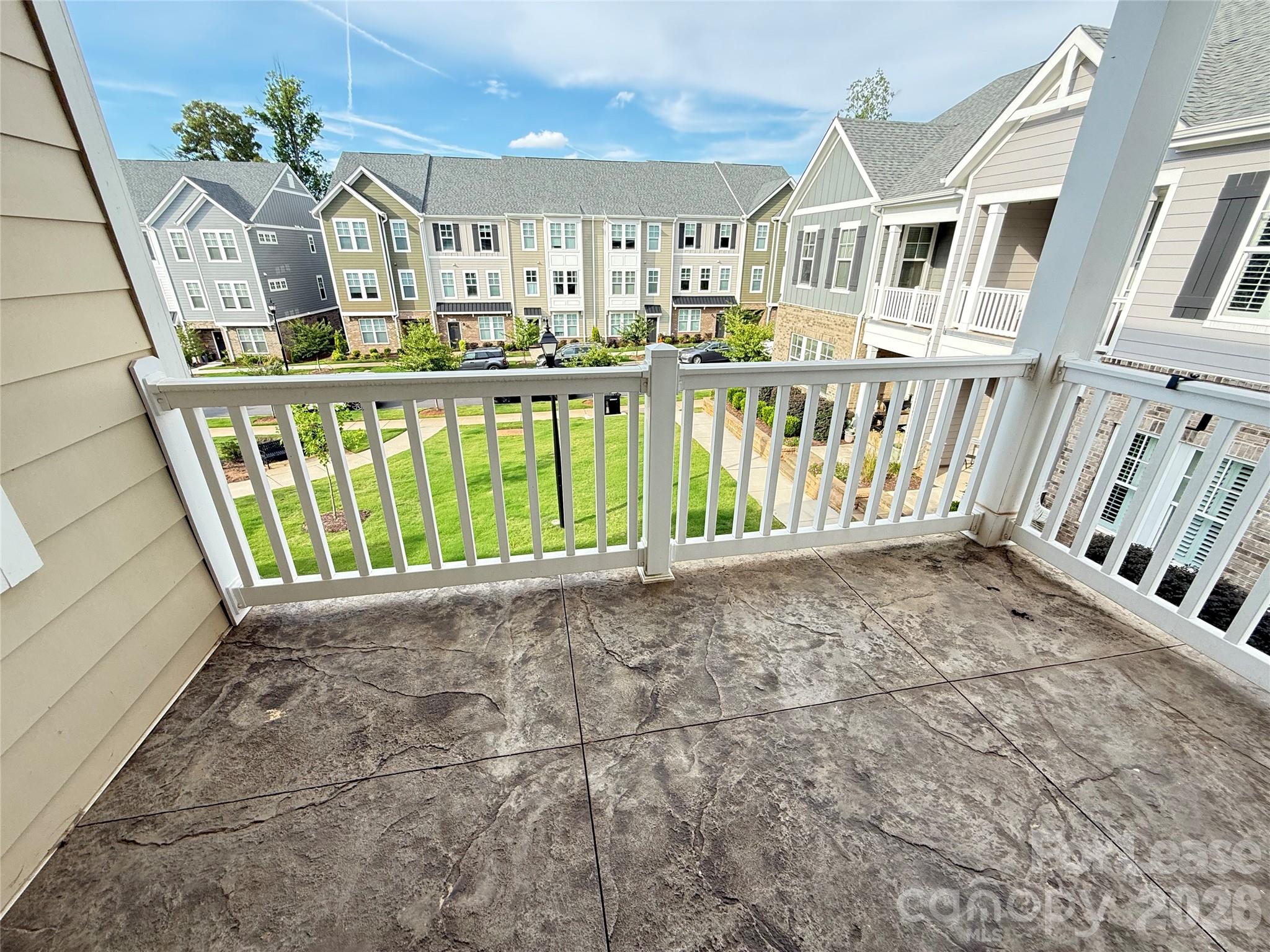 main property photo 11