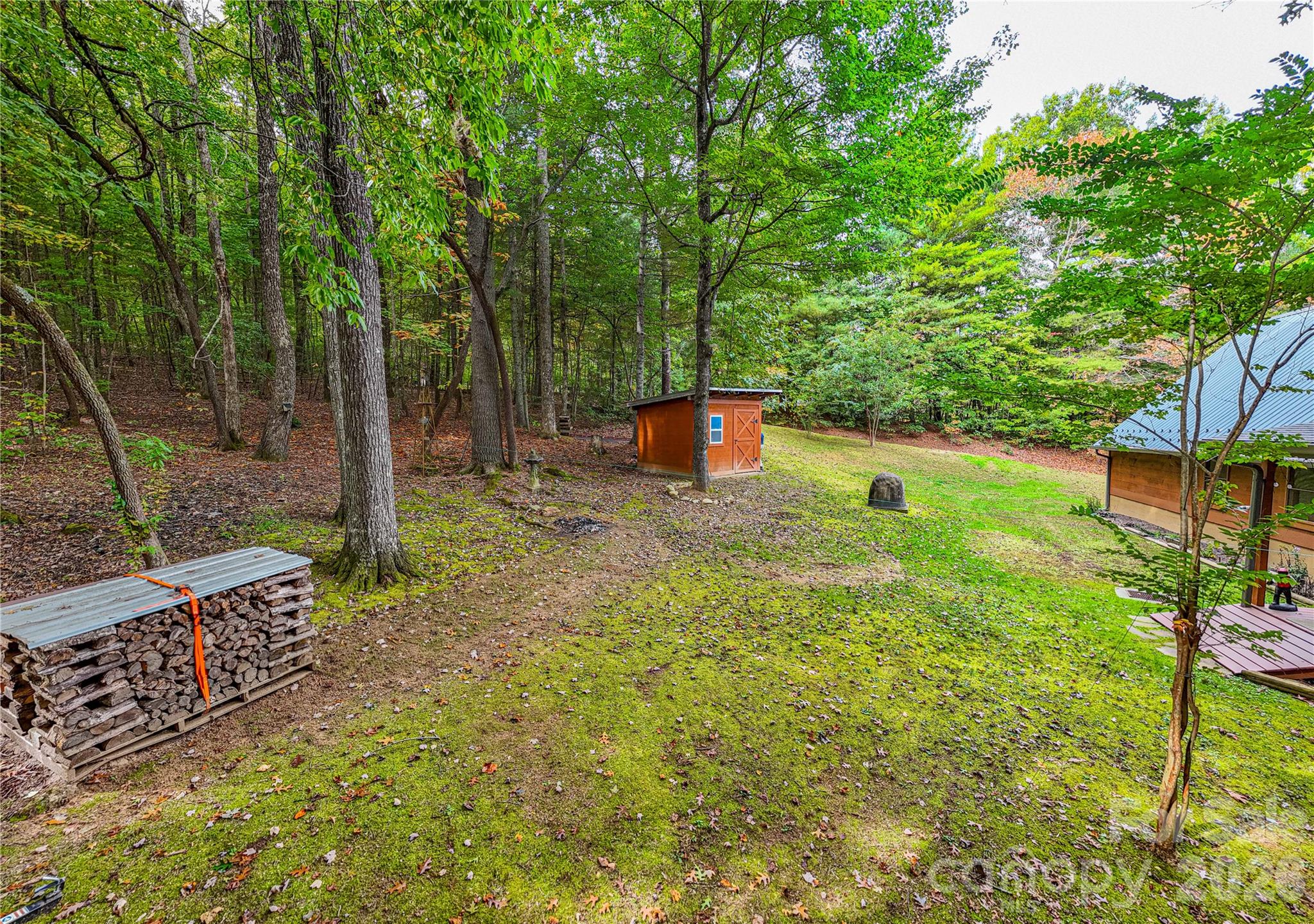 main property photo 31