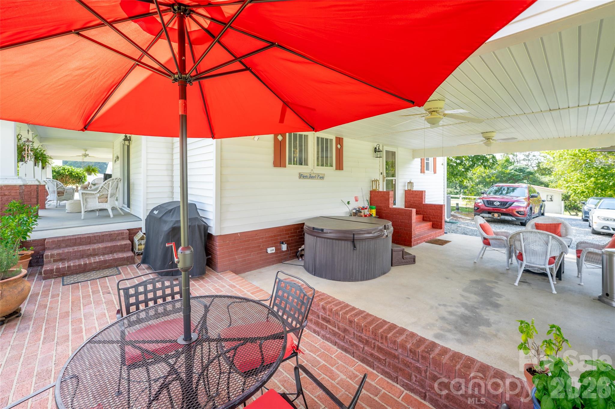 main property photo 29