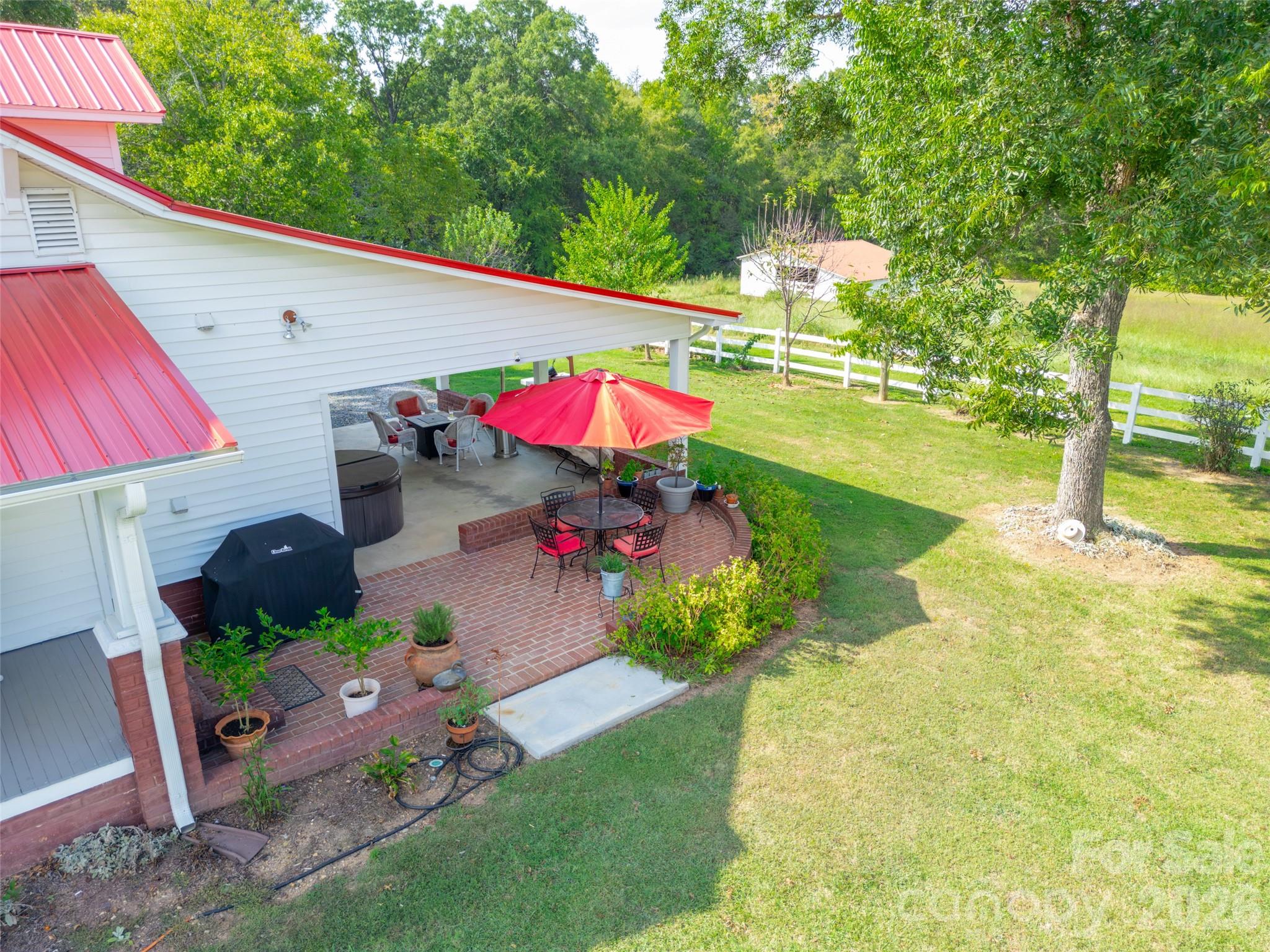 main property photo 45