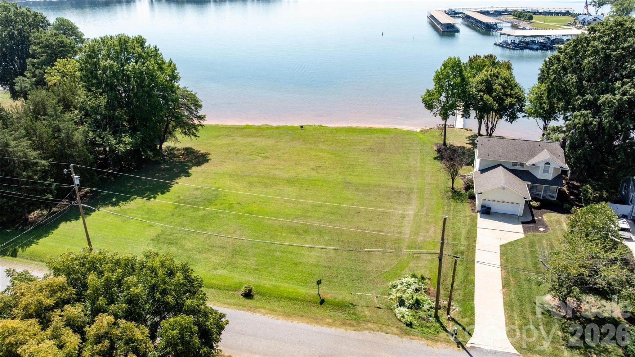main property photo 5