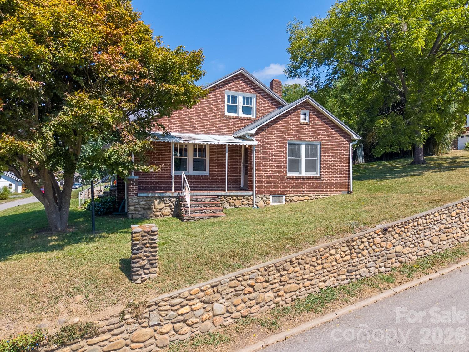 main property photo 34