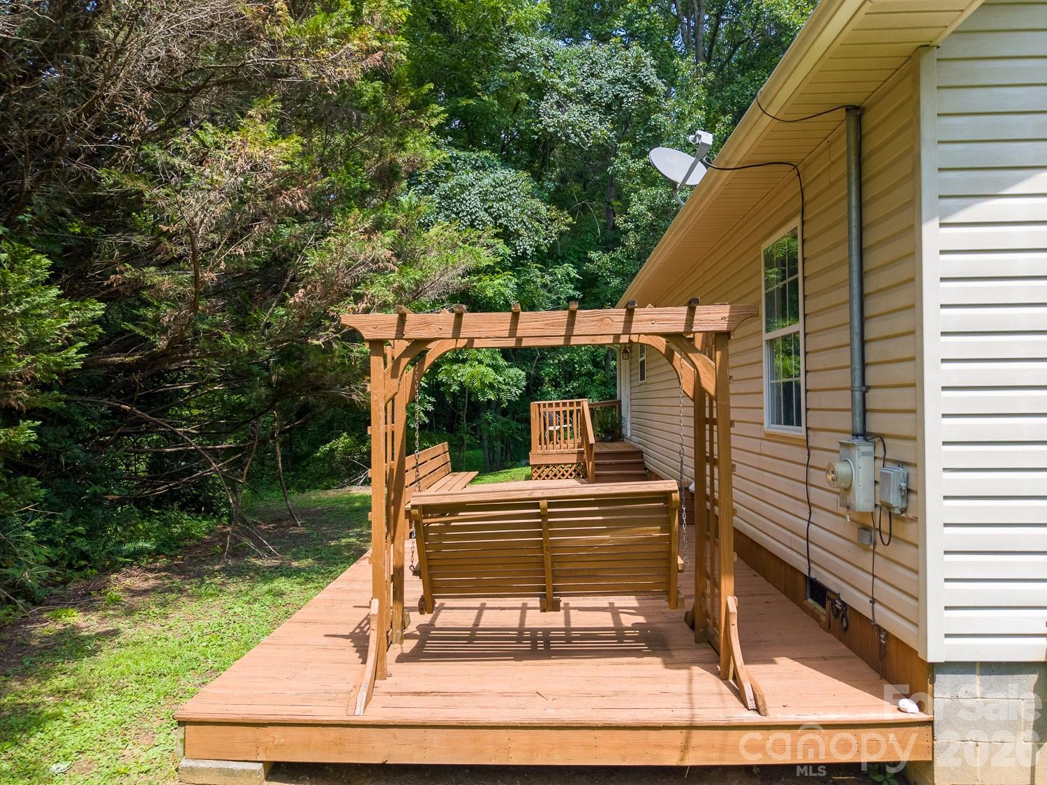 main property photo 29