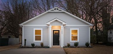 image of property with 2 Bed | 1 Bath | 784 Sqft