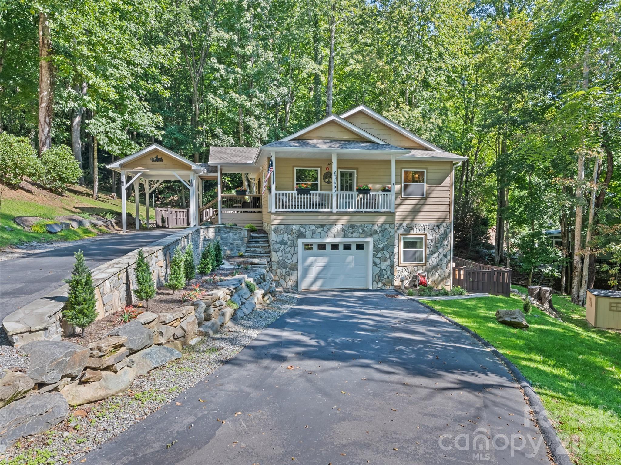 main property photo 0