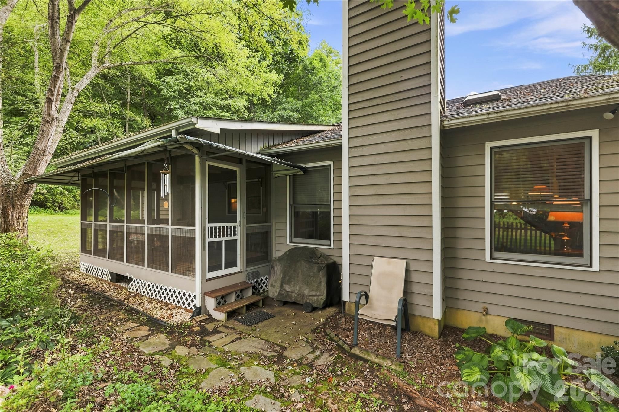 main property photo 20