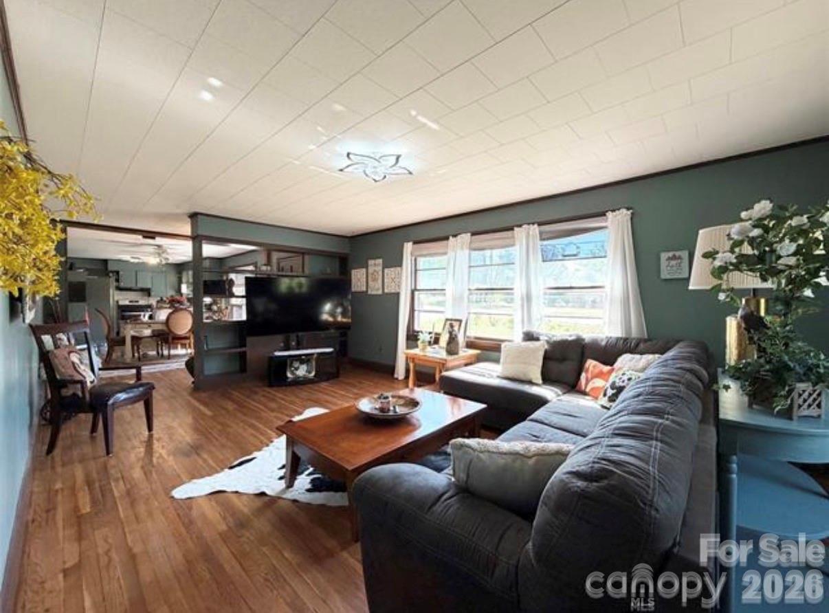 main property photo 15