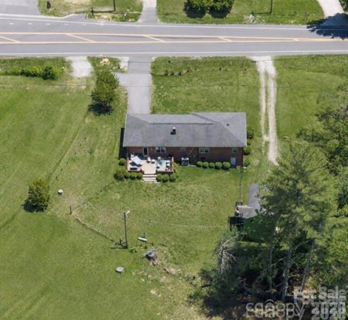 main property photo 8
