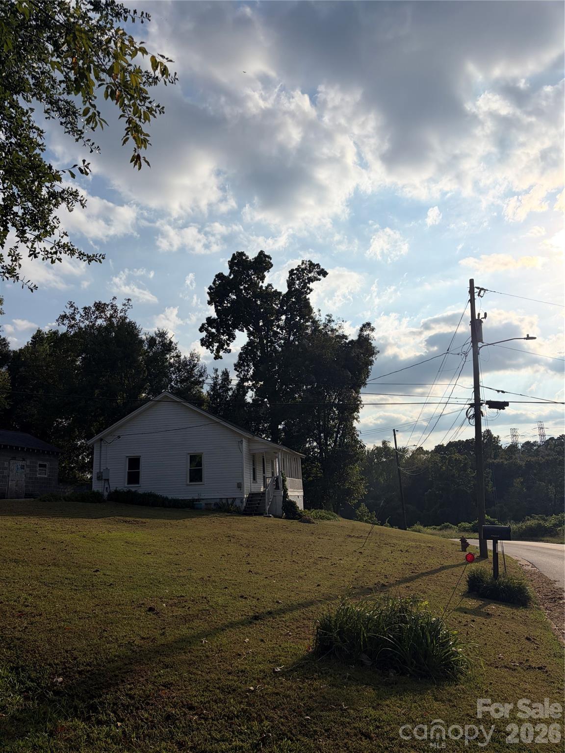 main property photo 18