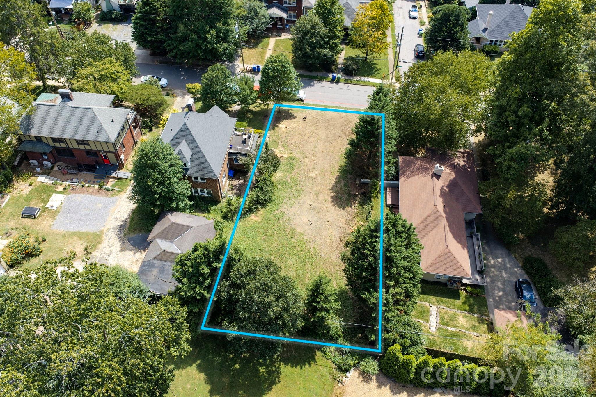 main property photo 7