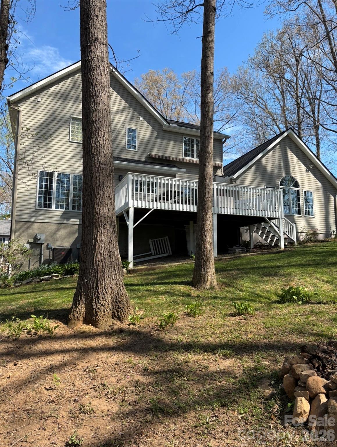 main property photo 30