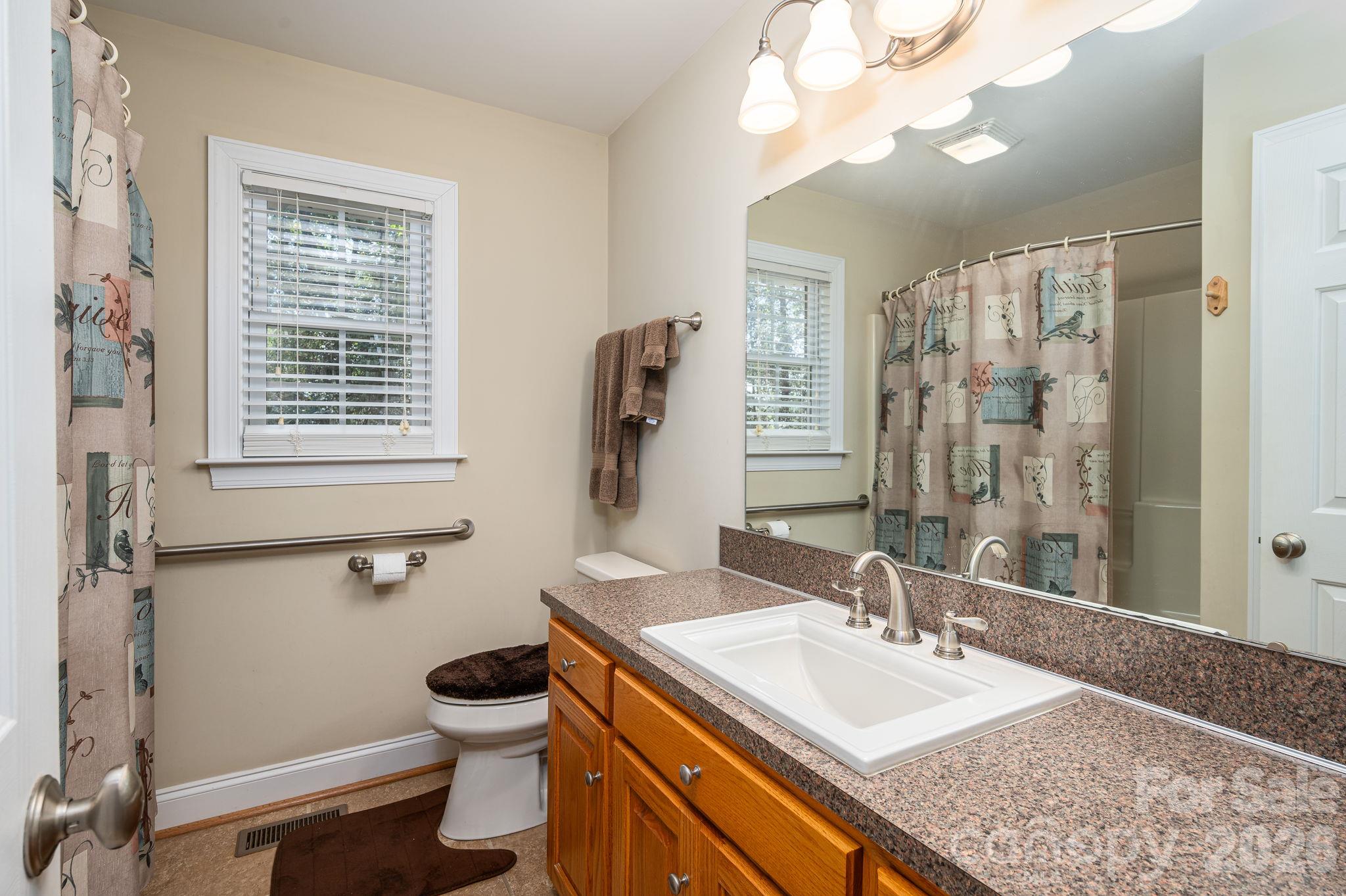 main property photo 18