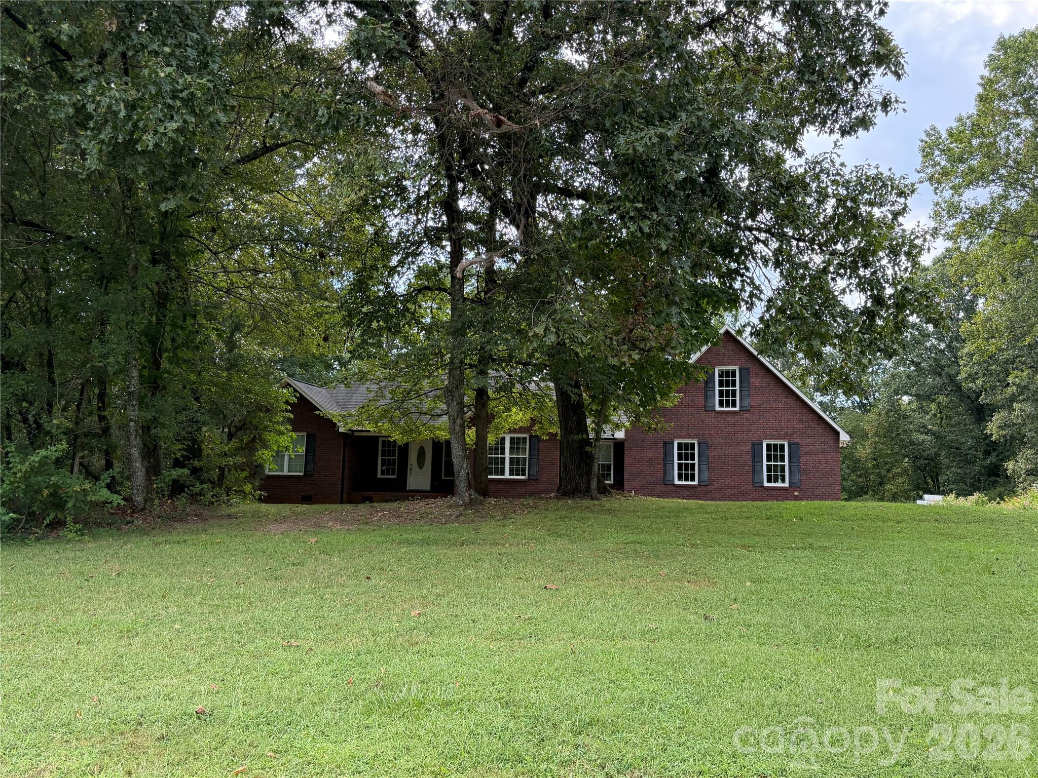 main property photo 37