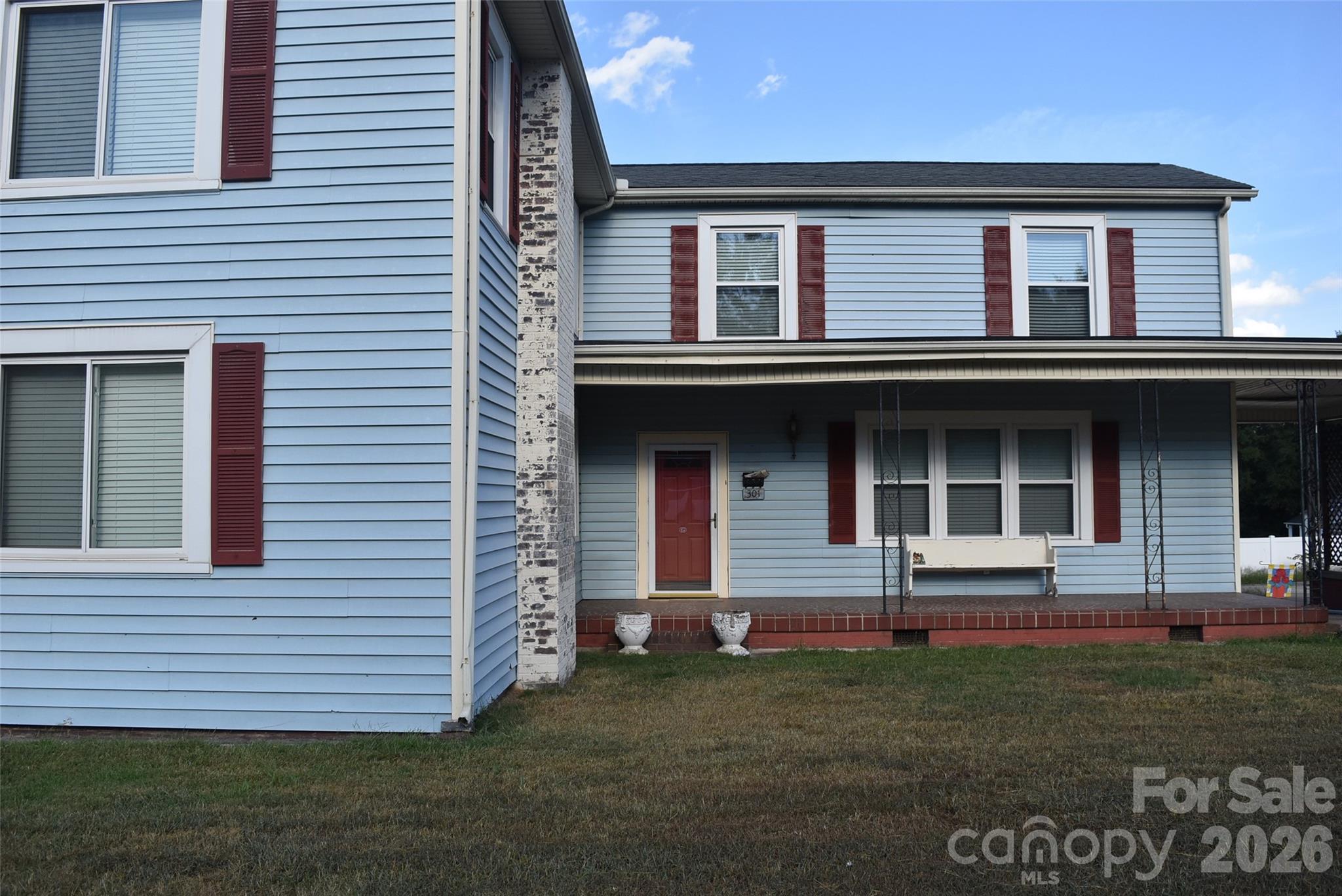 main property photo 3