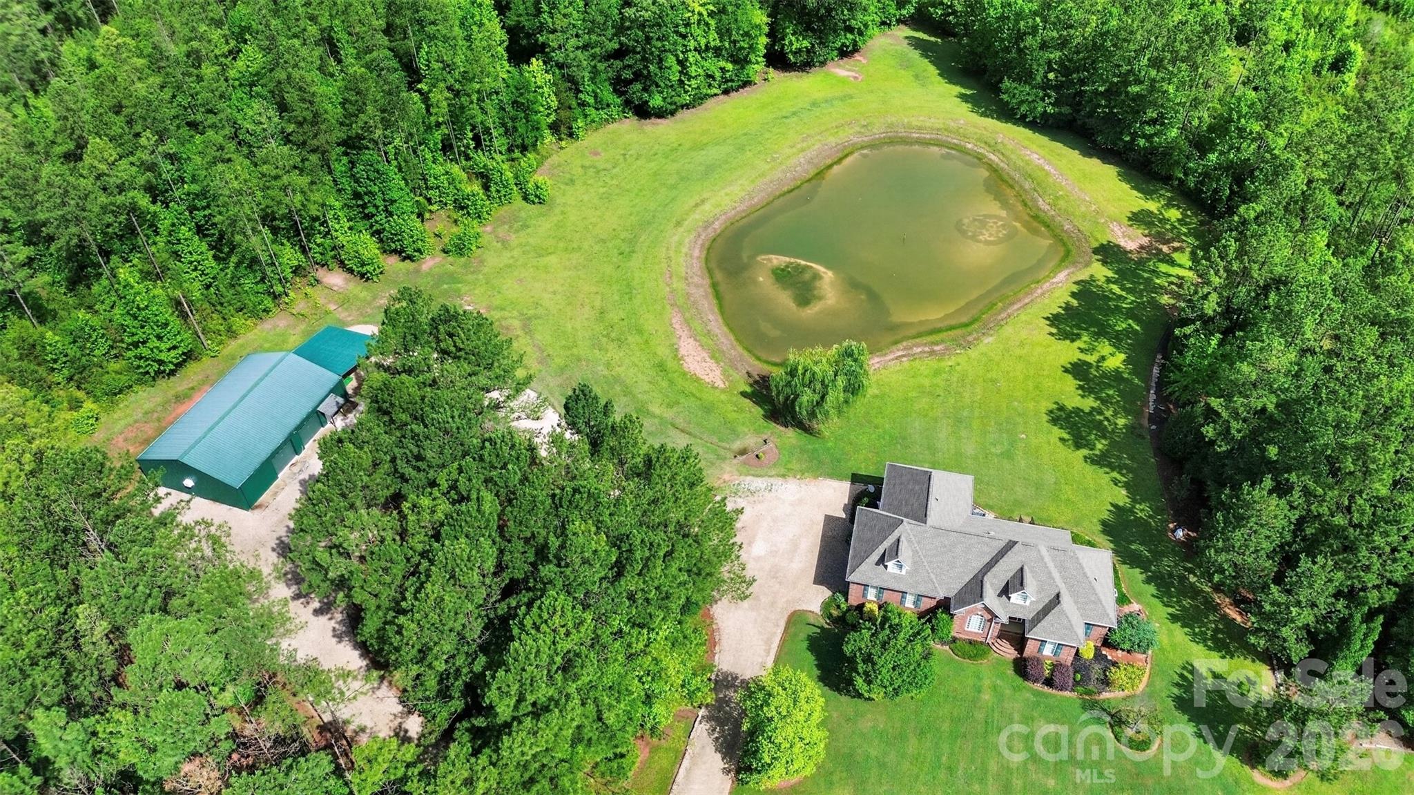 main property photo 3