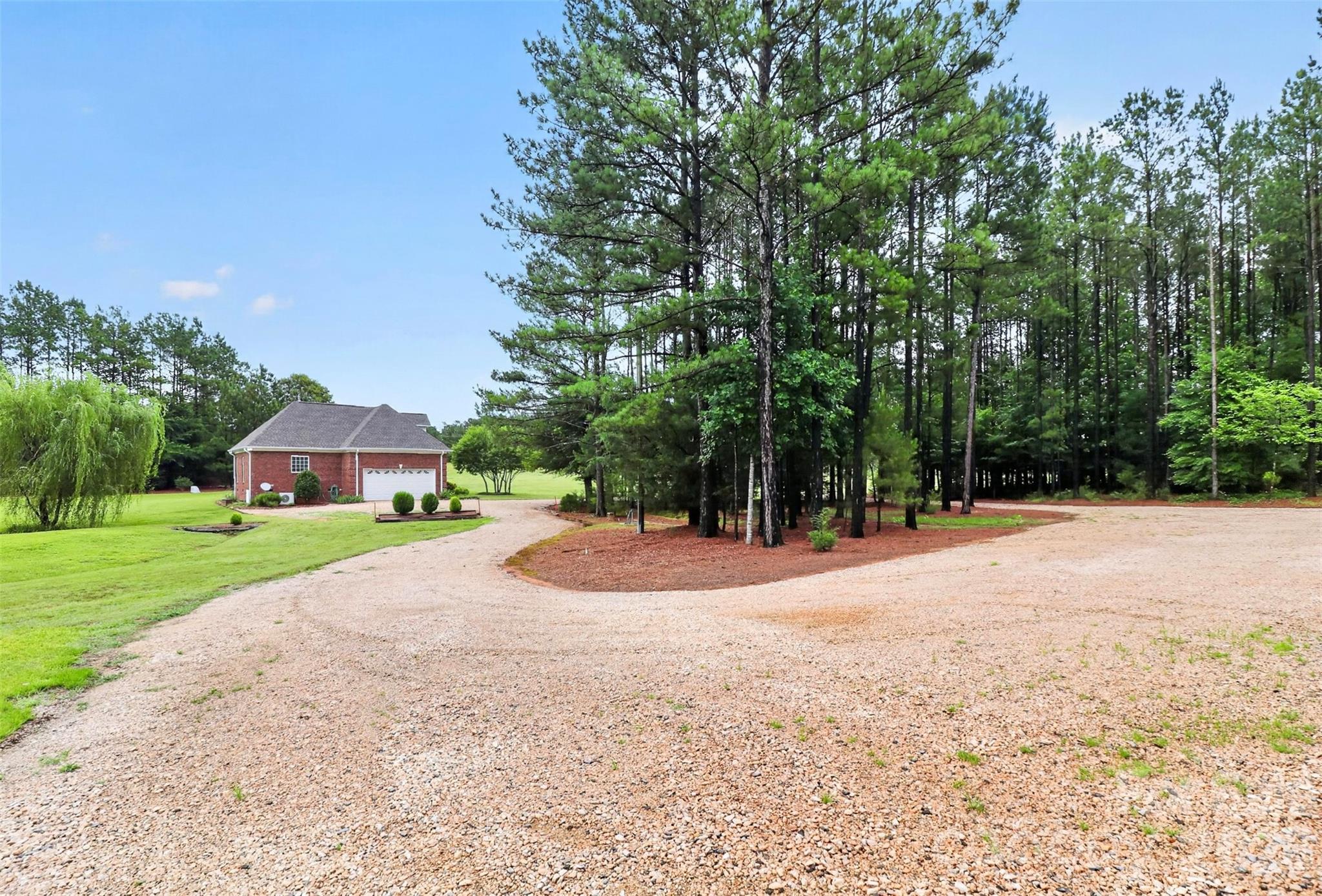 main property photo 35