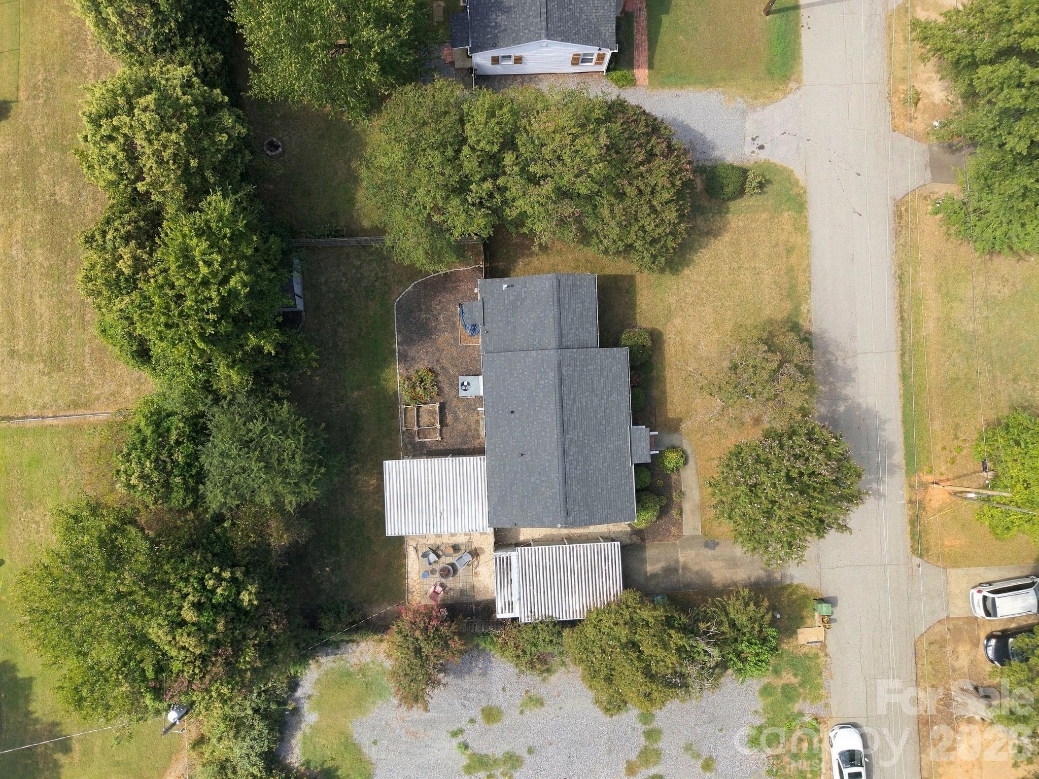 main property photo 26