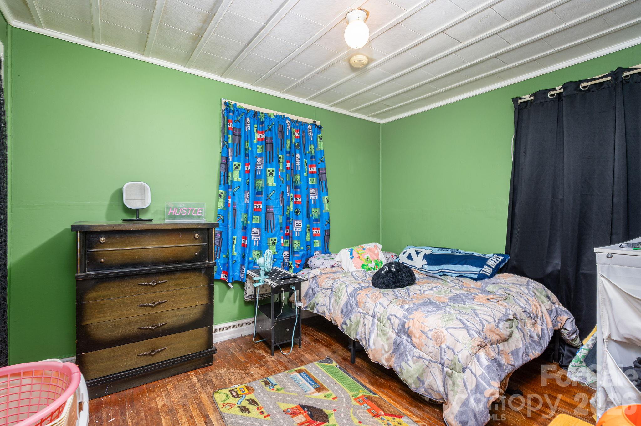 main property photo 23