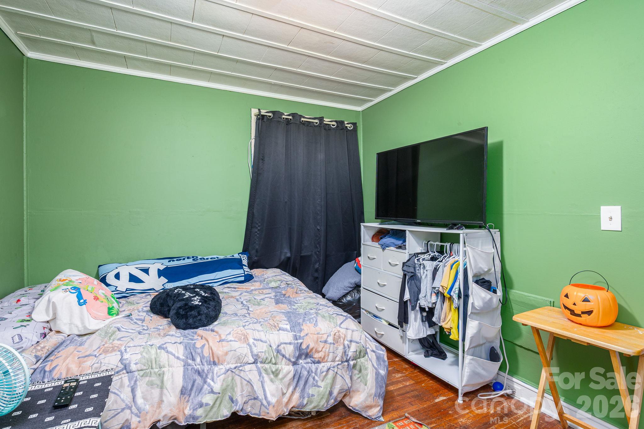 main property photo 24